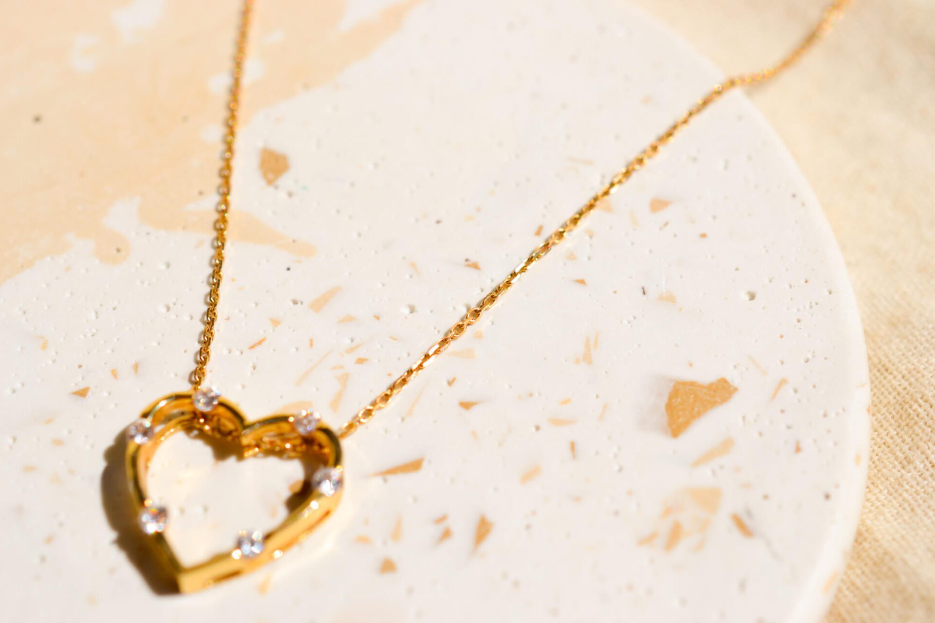 Collier coeur ajouré Oxydes