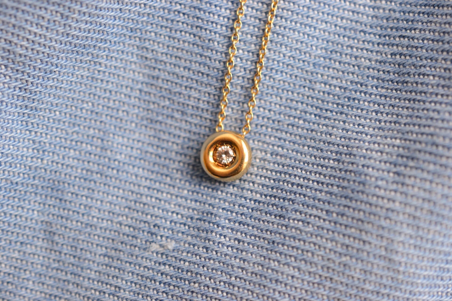 Collier Diamant serti clos