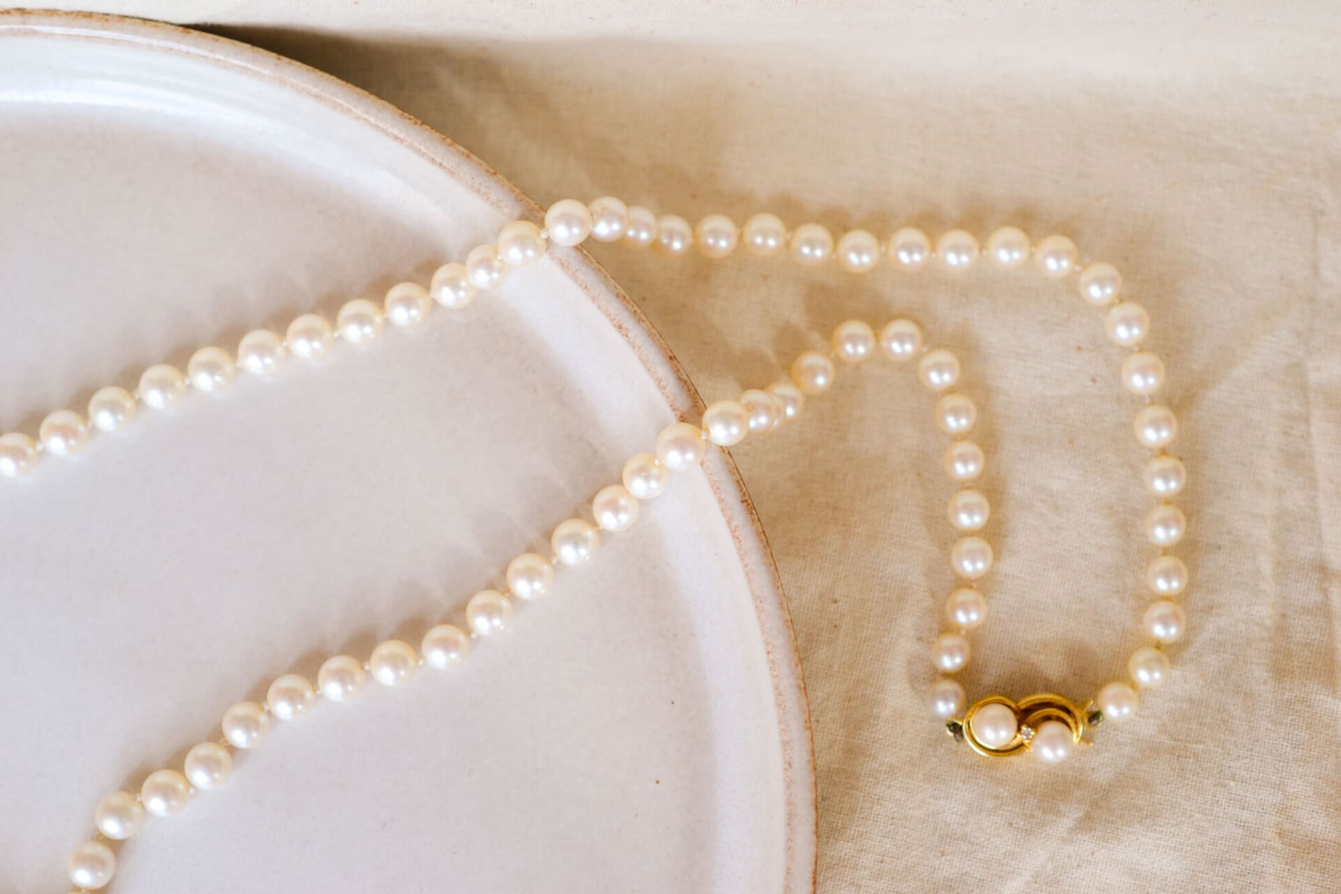 Collier de Perles fermoir serti Diamant