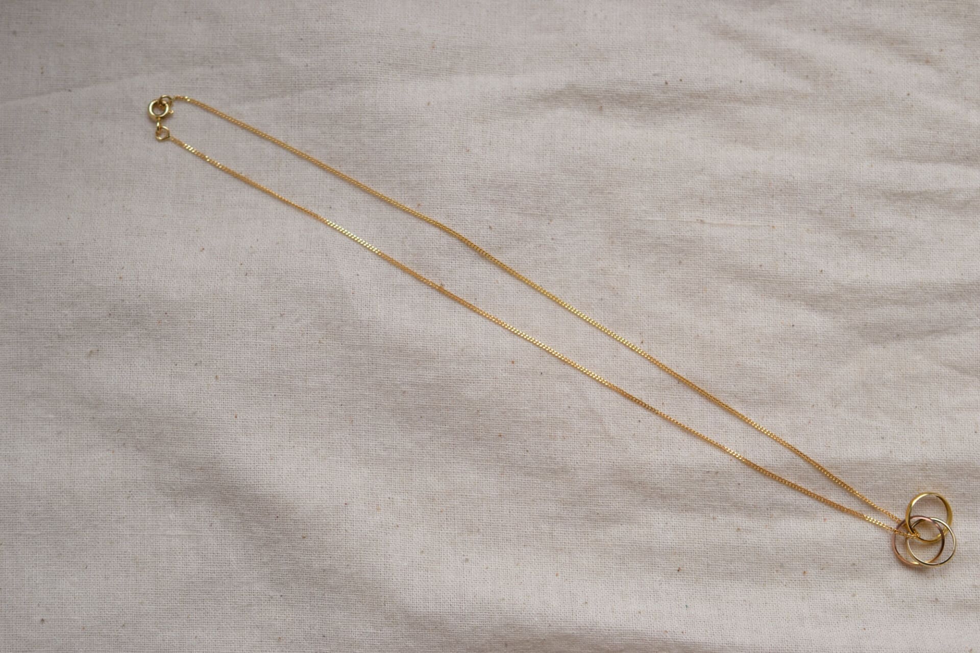 Collier style Trinity