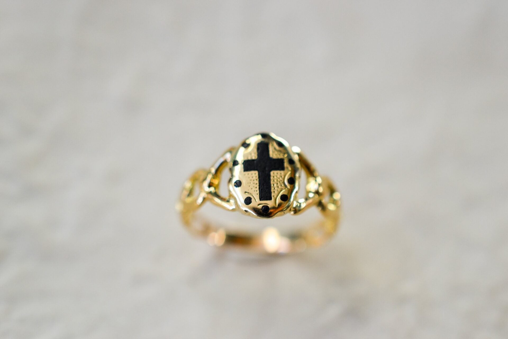 Bague de sentiment à motifs émail "Croix latine"