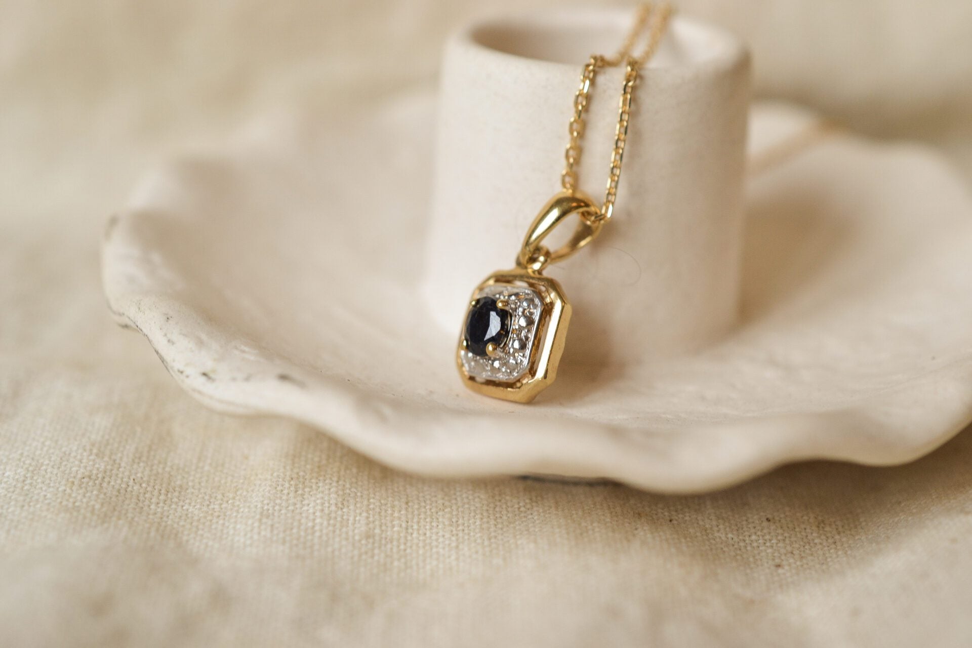 Pendentif rectangle Saphir