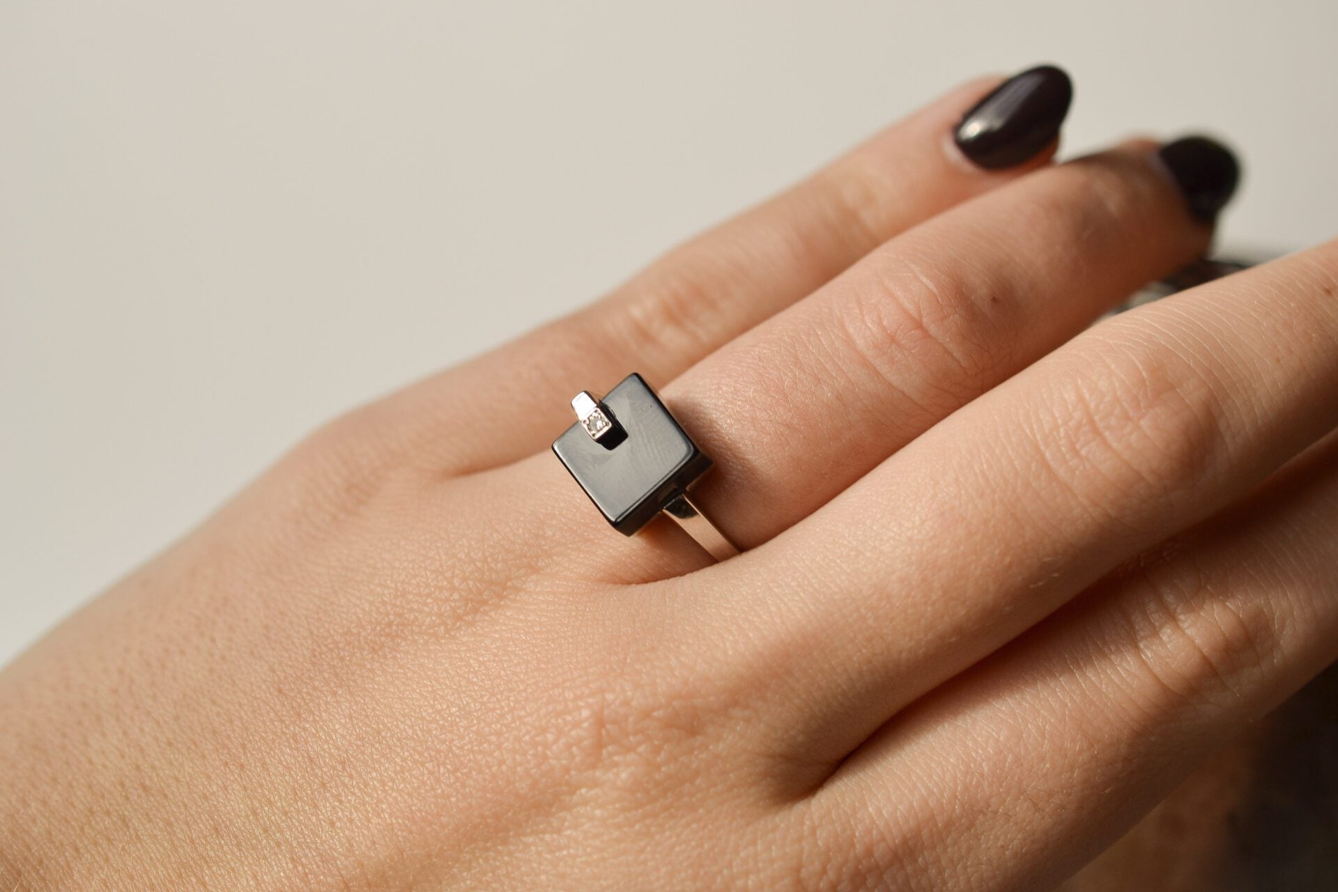 Bague Art Déco Onyx et Diamant