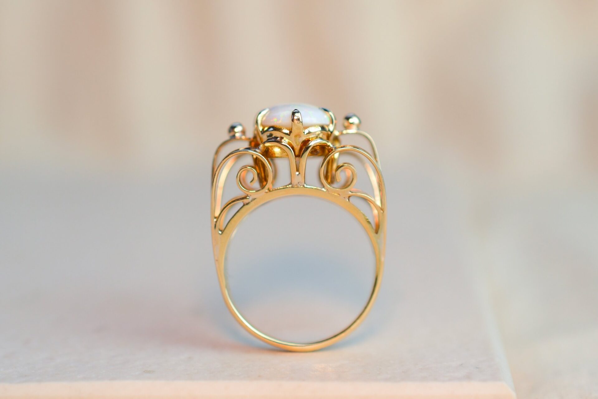 Bague Opale cabochon Or jaune
