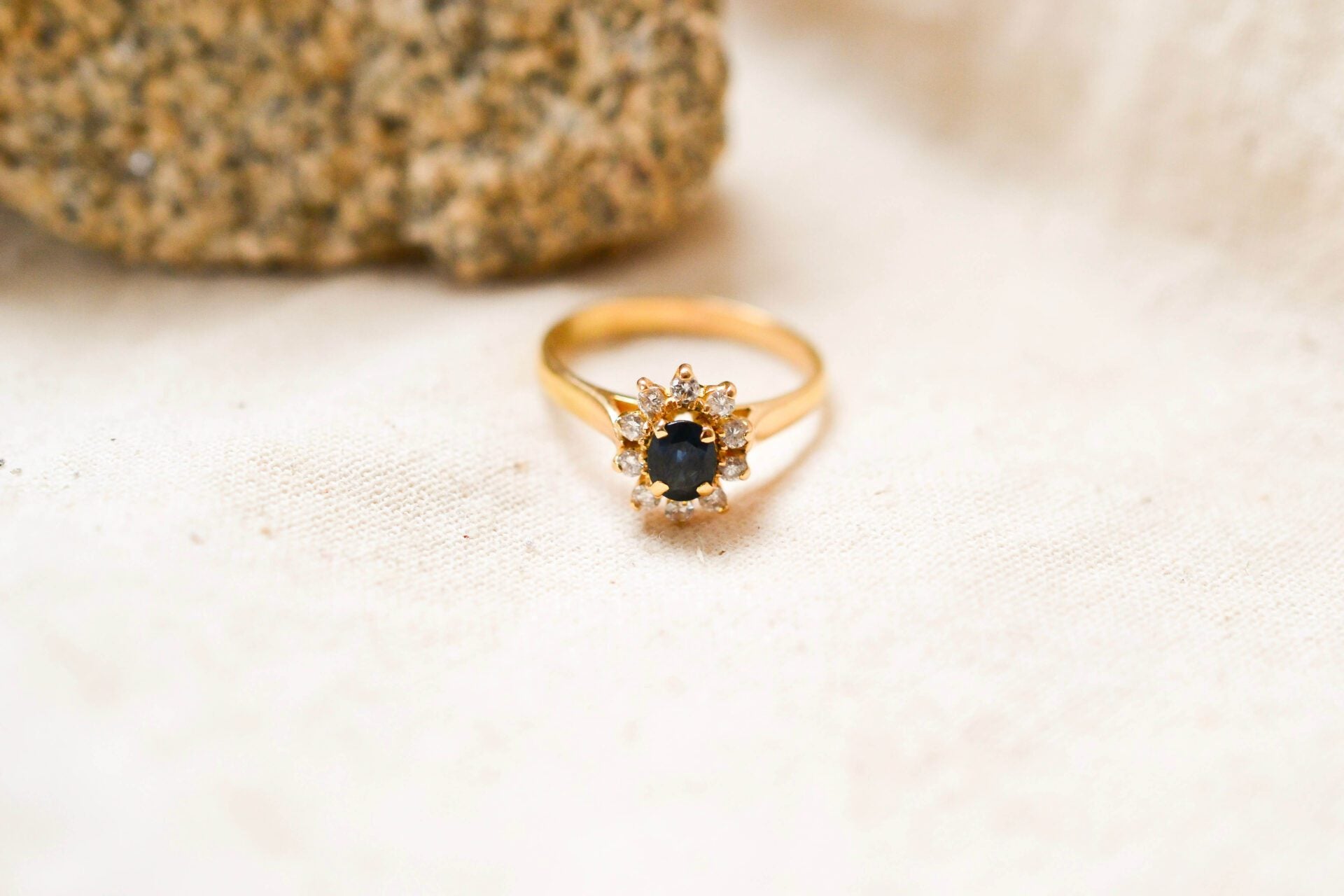 Bague Marguerite Or jaune et Saphir
