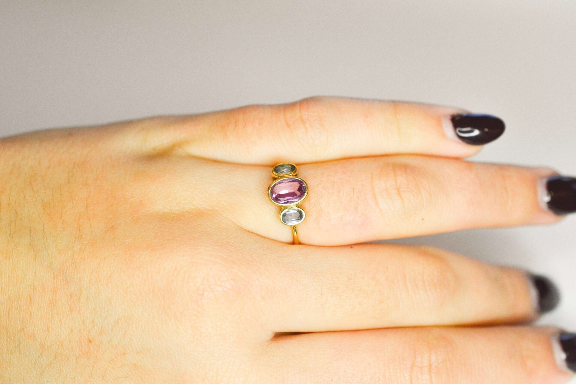 Bague Saphir rose et Spinelles (Verneuil)
