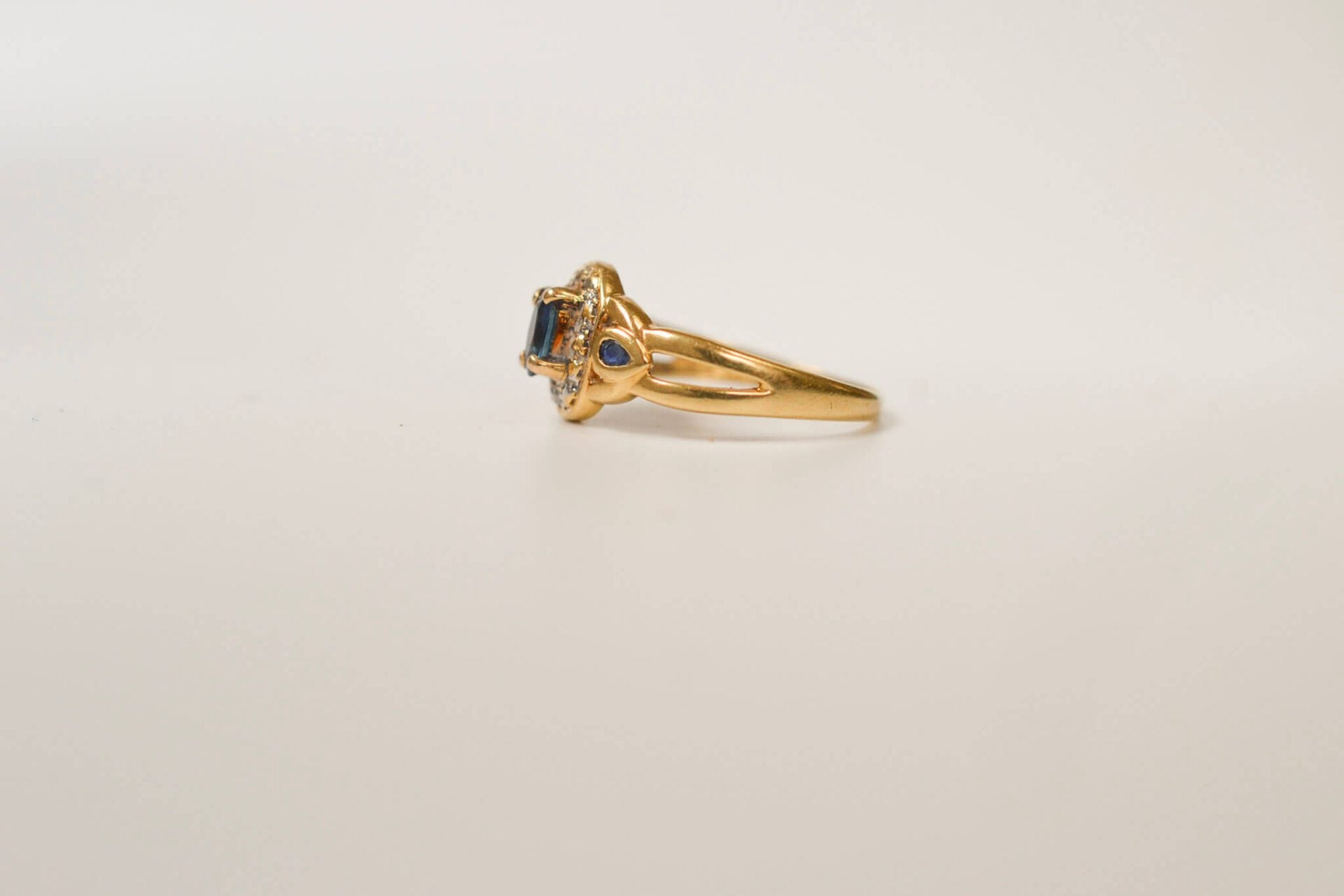 Bague Marguerite Saphirs et Diamants