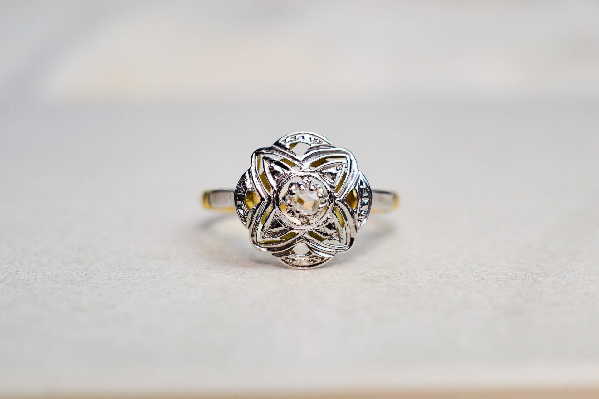 Bague étoilée style Art Déco Diamant