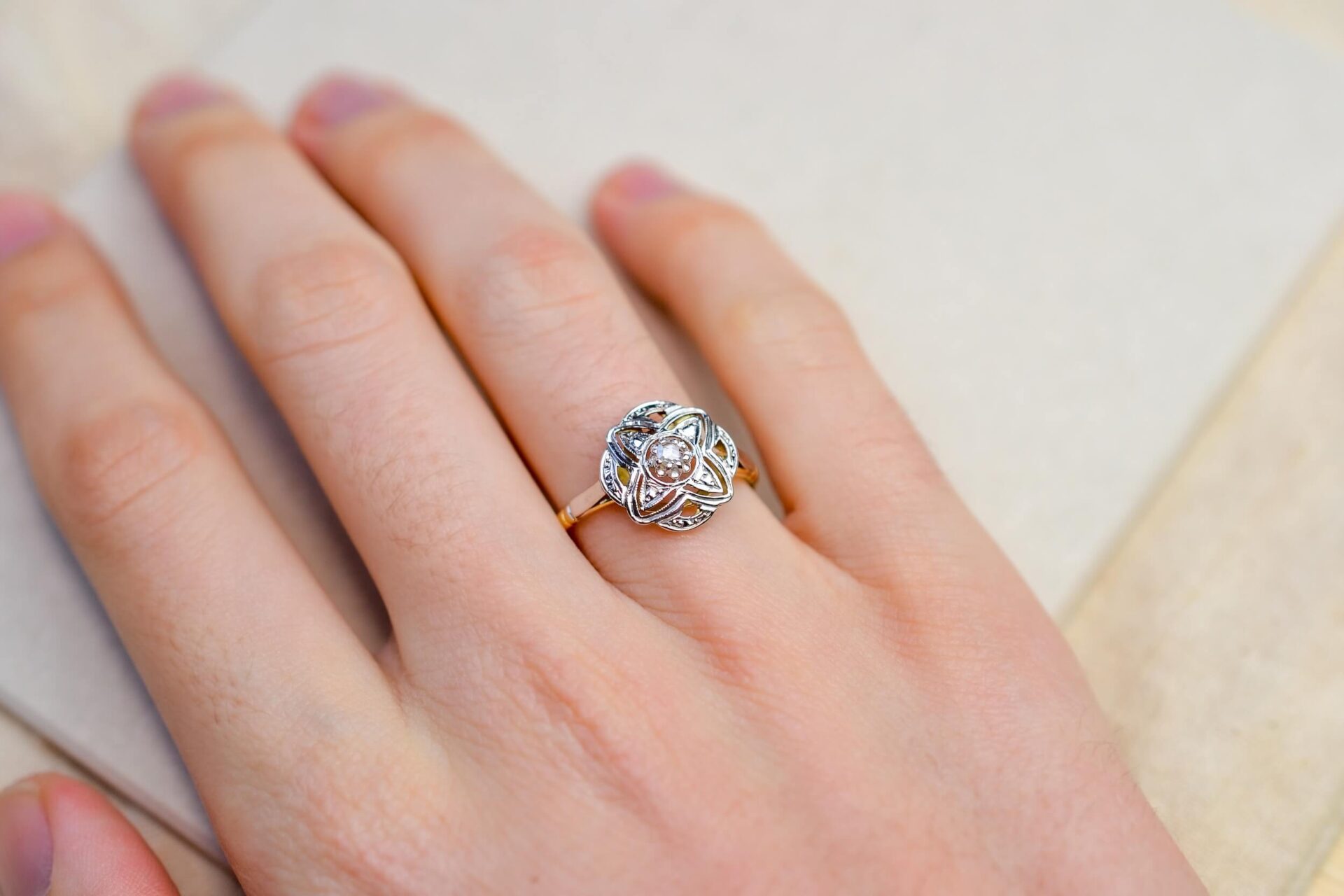Bague étoilée style Art Déco Diamant
