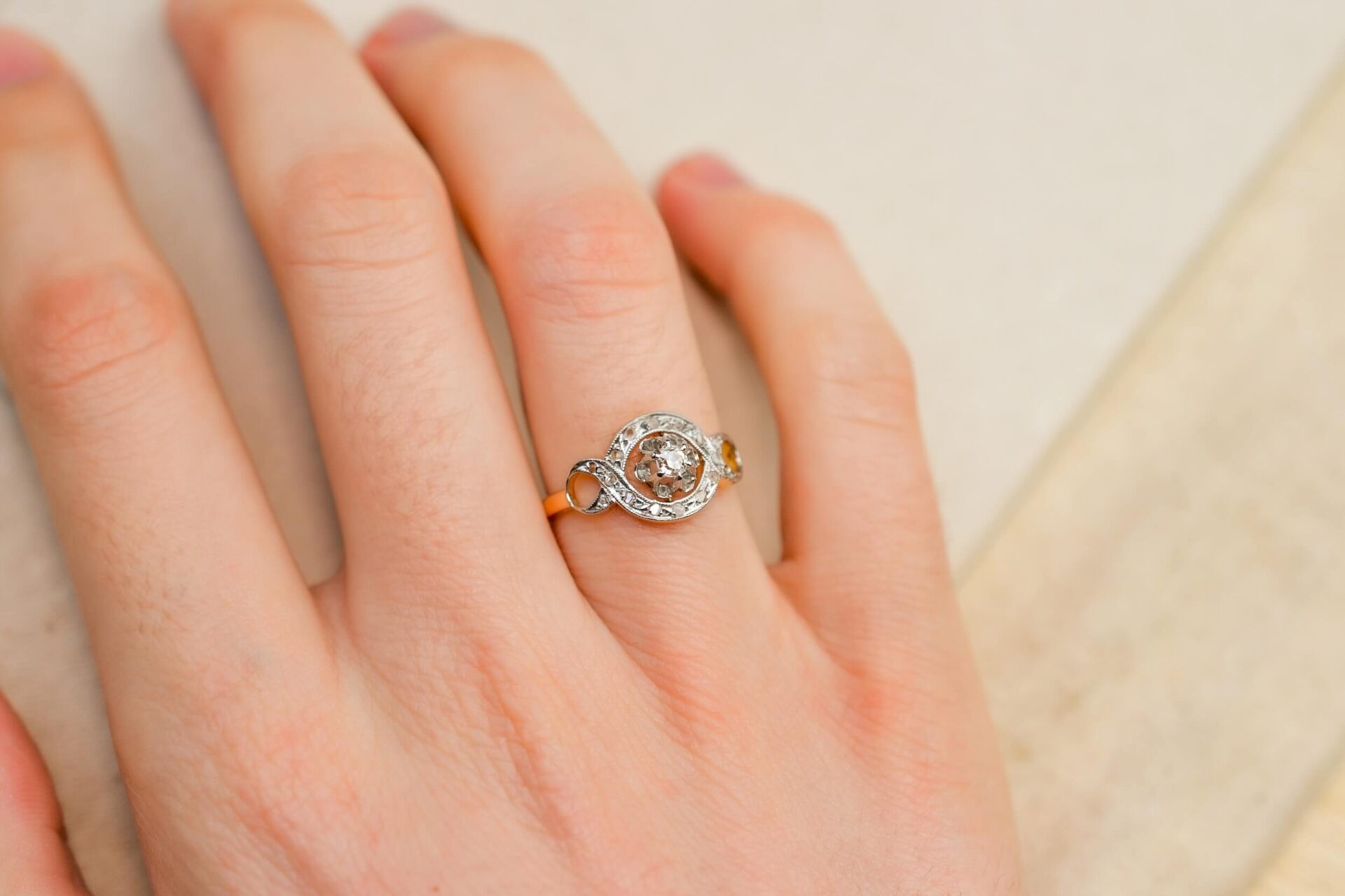 Bague Tourbillon Diamants