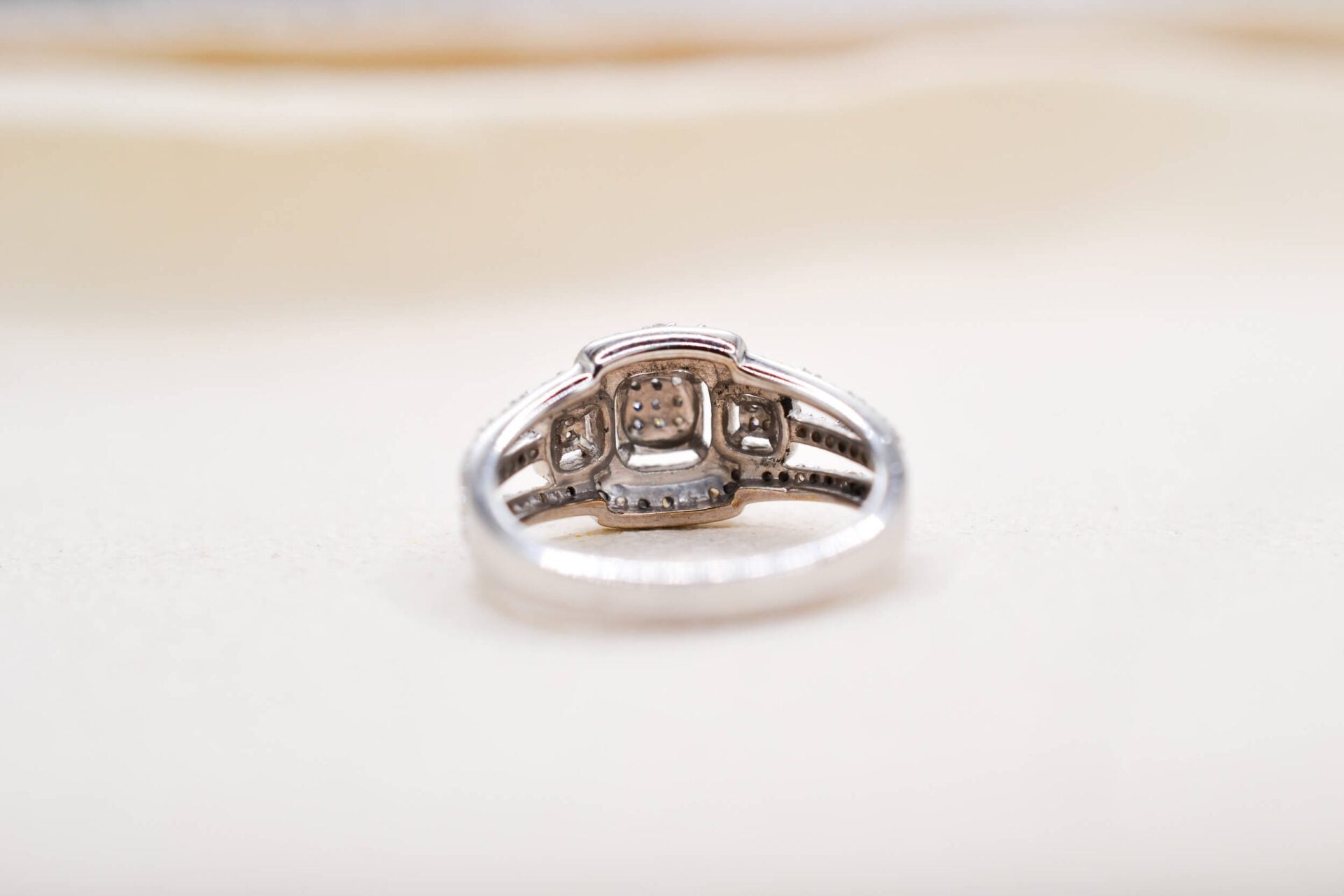 Bague ajourée Or blanc Diamants