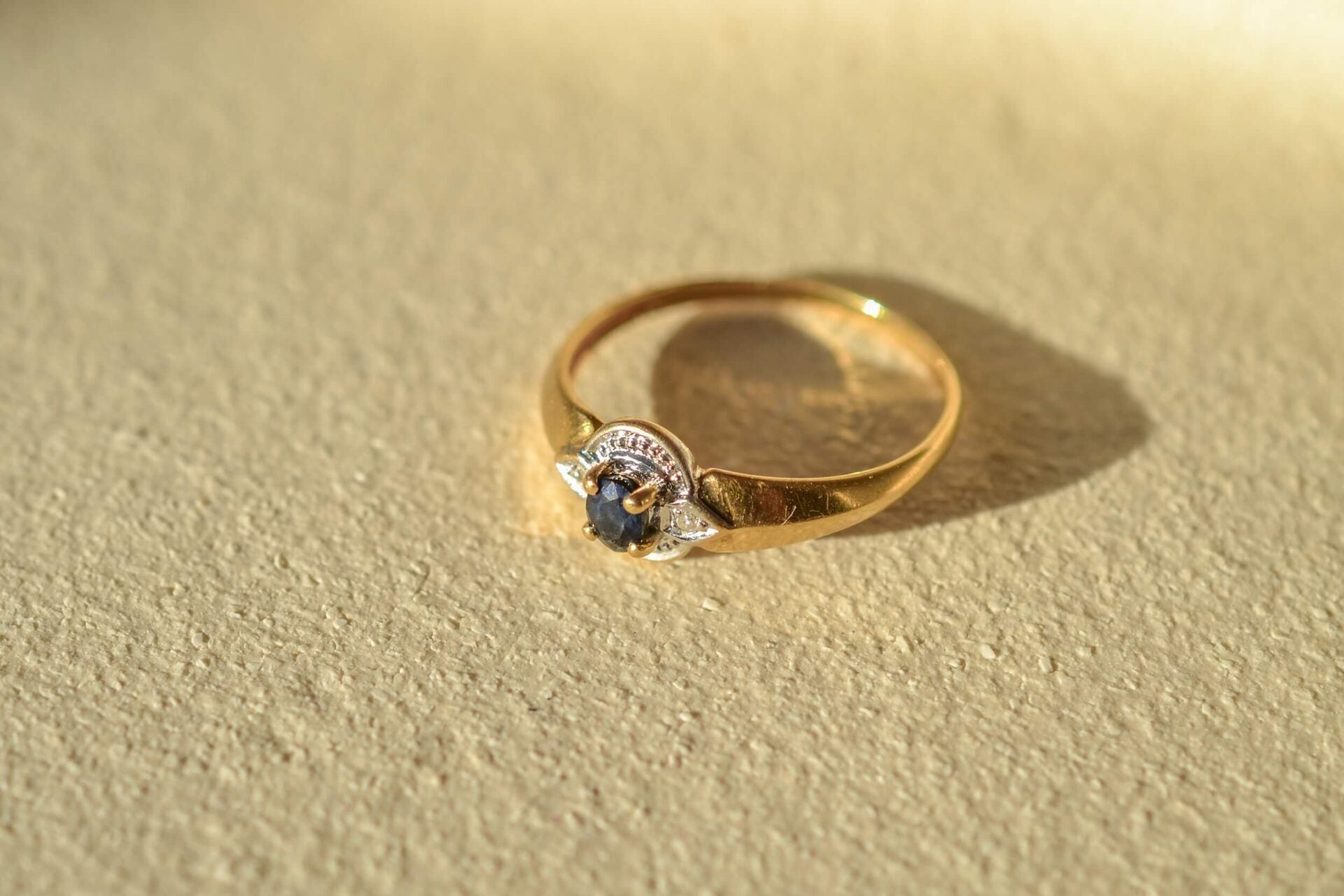 Bague ovale Saphir Diamants