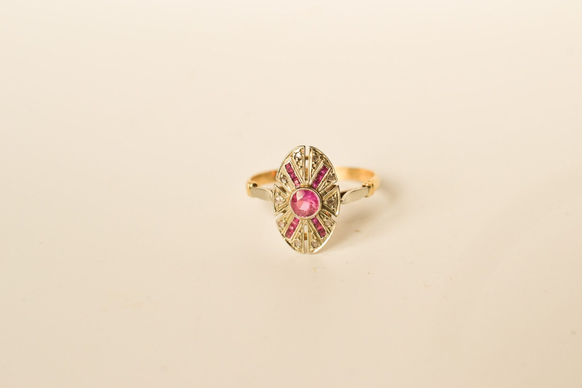 Bague Rubis Synthétique Verneuil et Diamants
