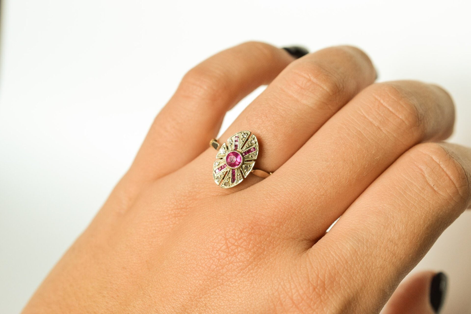 Bague Rubis Synthétique Verneuil et Diamants