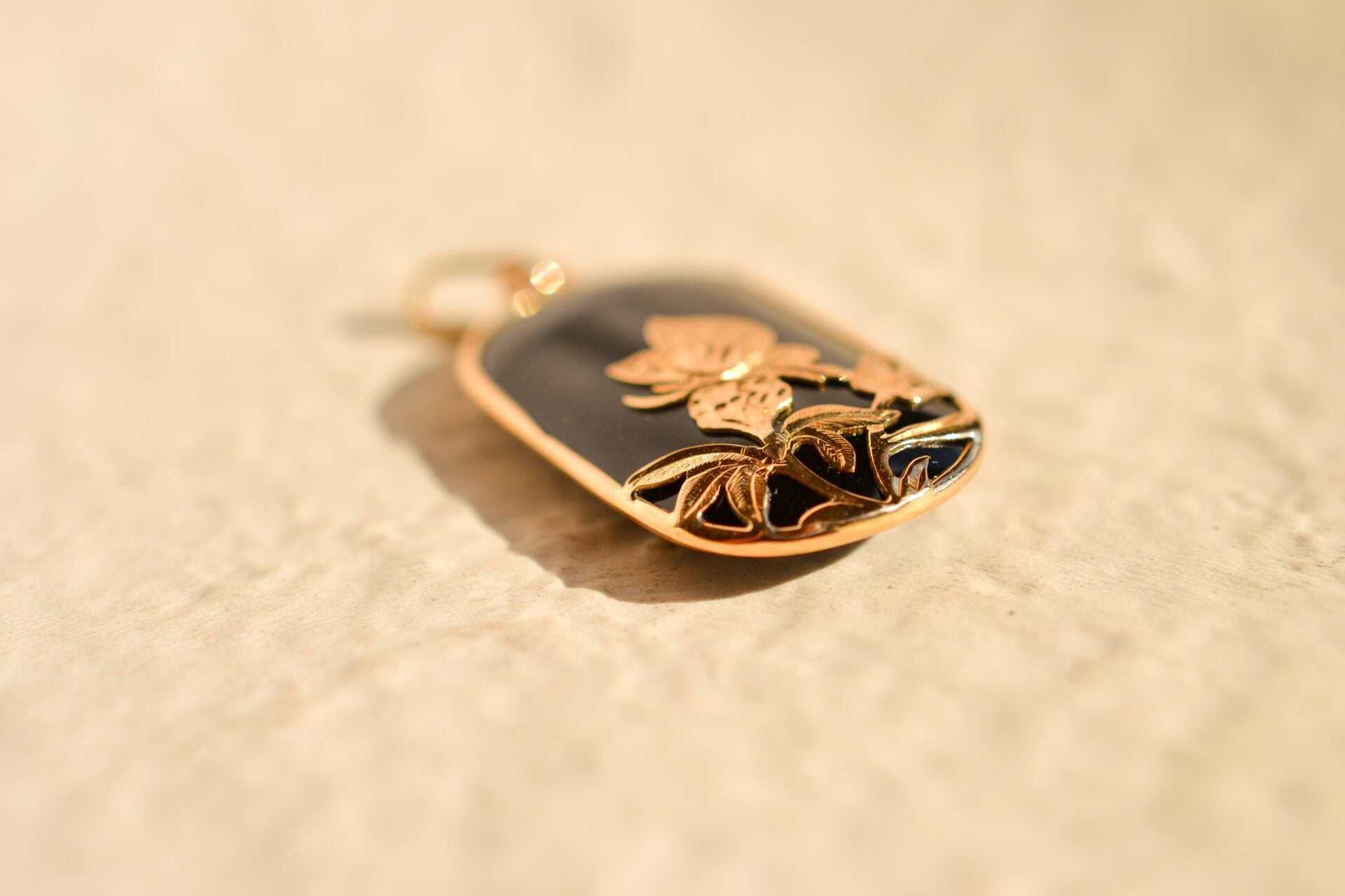 Pendentif en Or et Onyx ovale