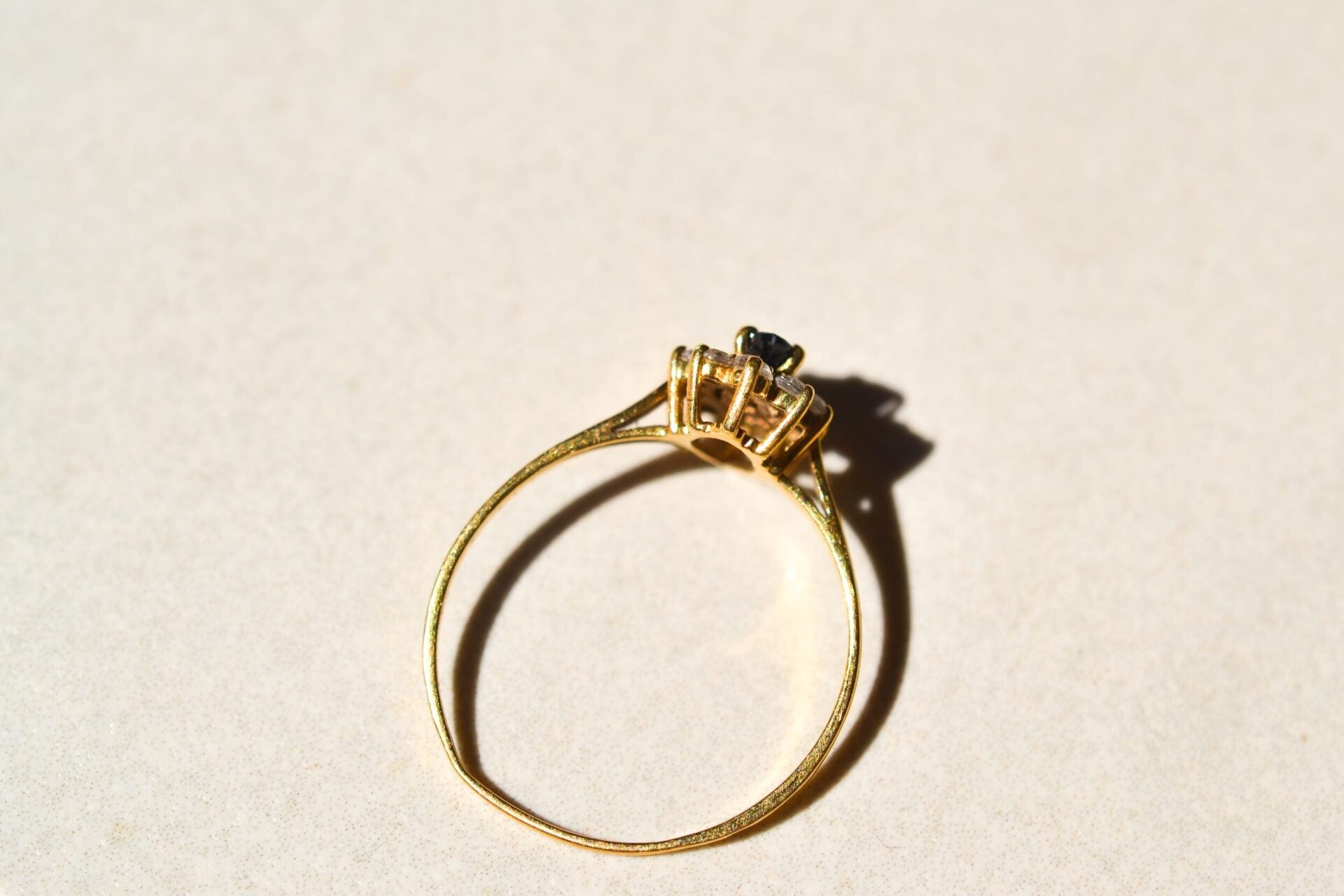 Bague Marguerite Saphir Oxydes
