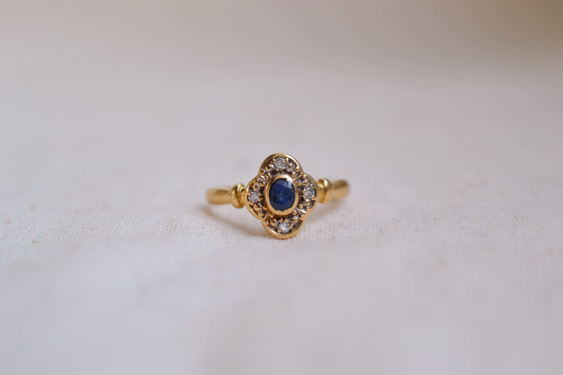 Marguerite Vintage Saphir et Diamants
