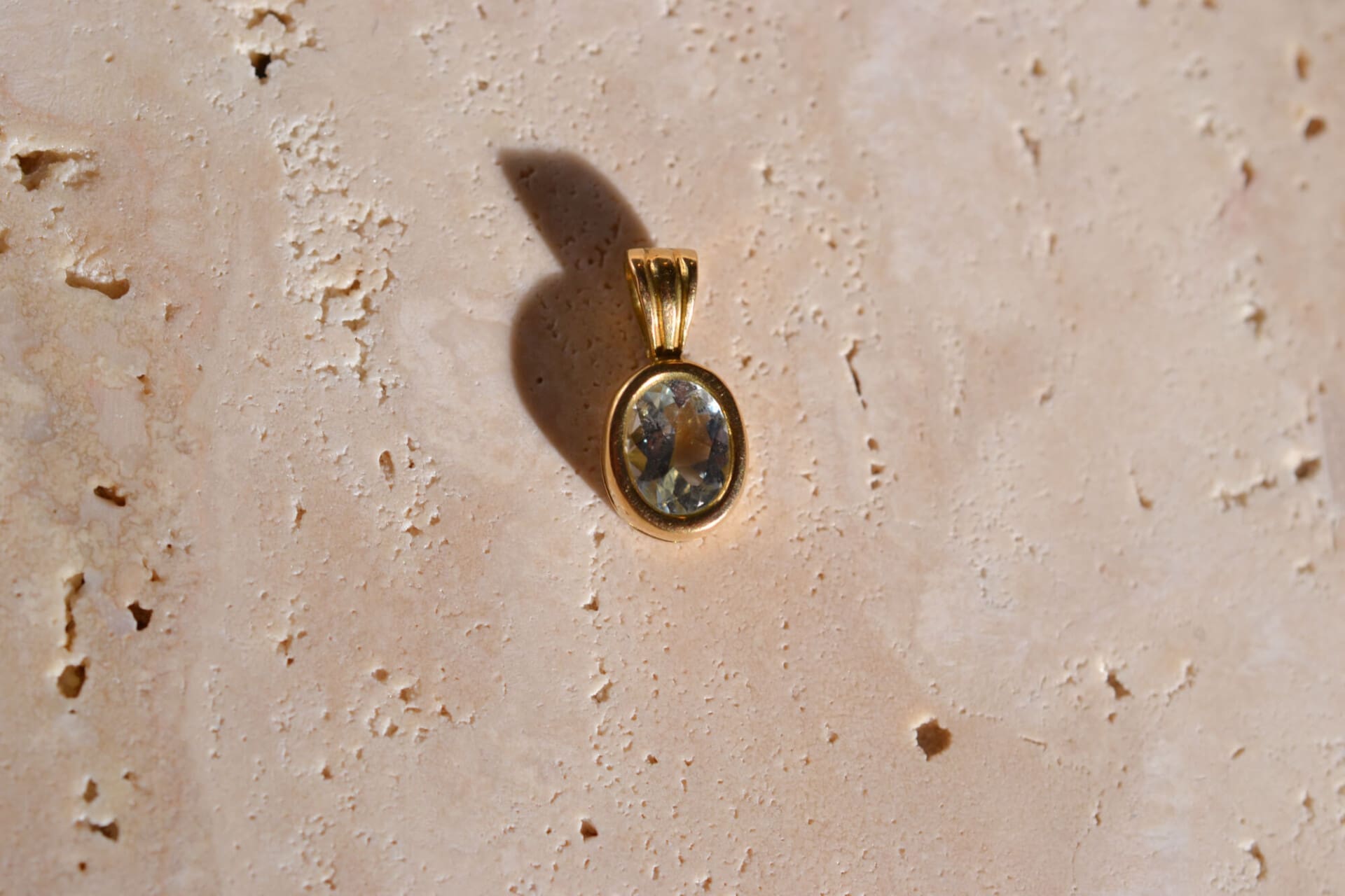 Pendentif Aigue-Marine sertie clos