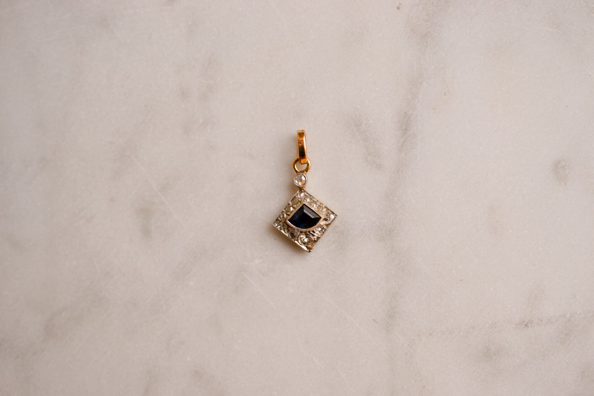 Pendentif Art Déco Saphir et Diamants