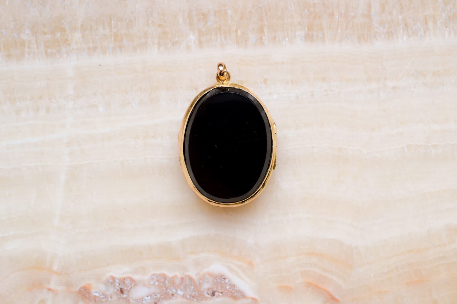 Pendentif ouvrant Onyx et Perles