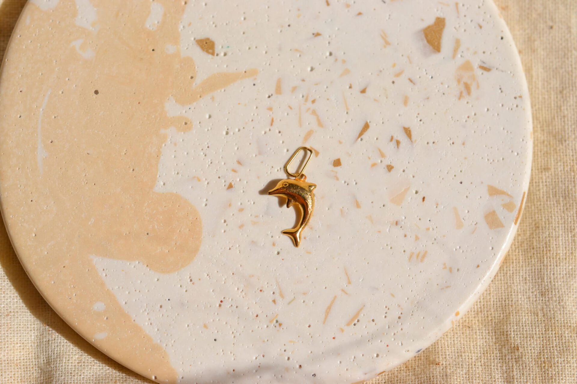 Pendentif dauphin