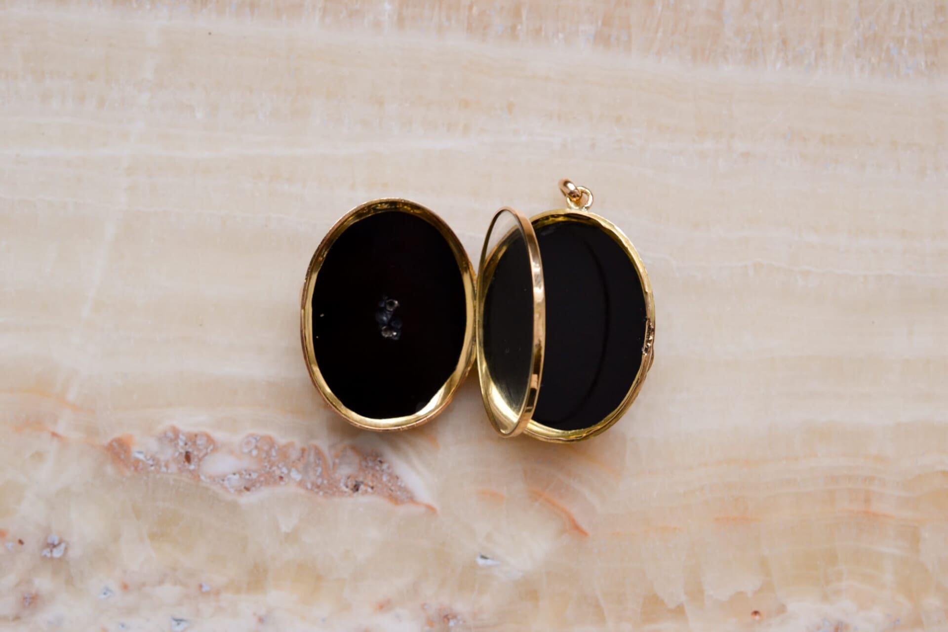 Pendentif ouvrant Onyx et Perles