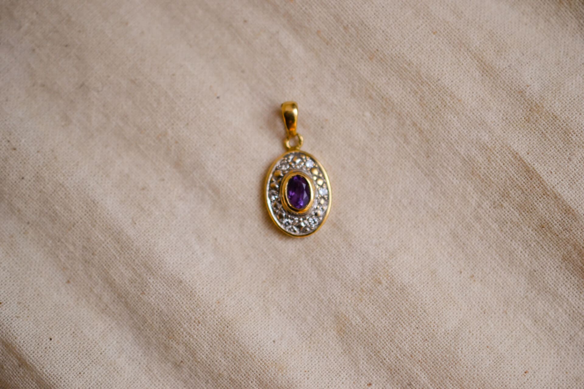 Pendentif oval Améthyste et Diamants