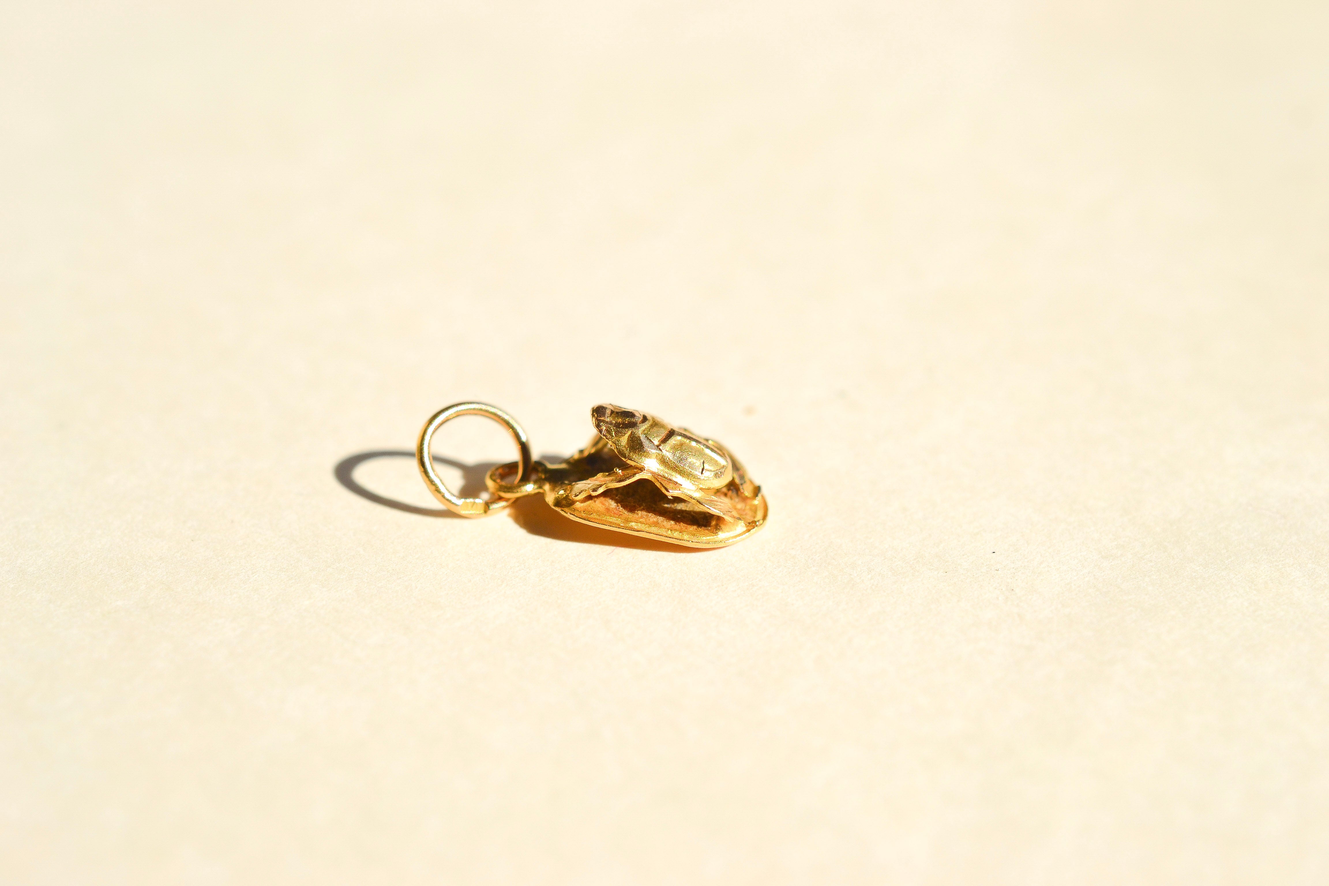 Pendentif Scarabée Or Jaune 18K