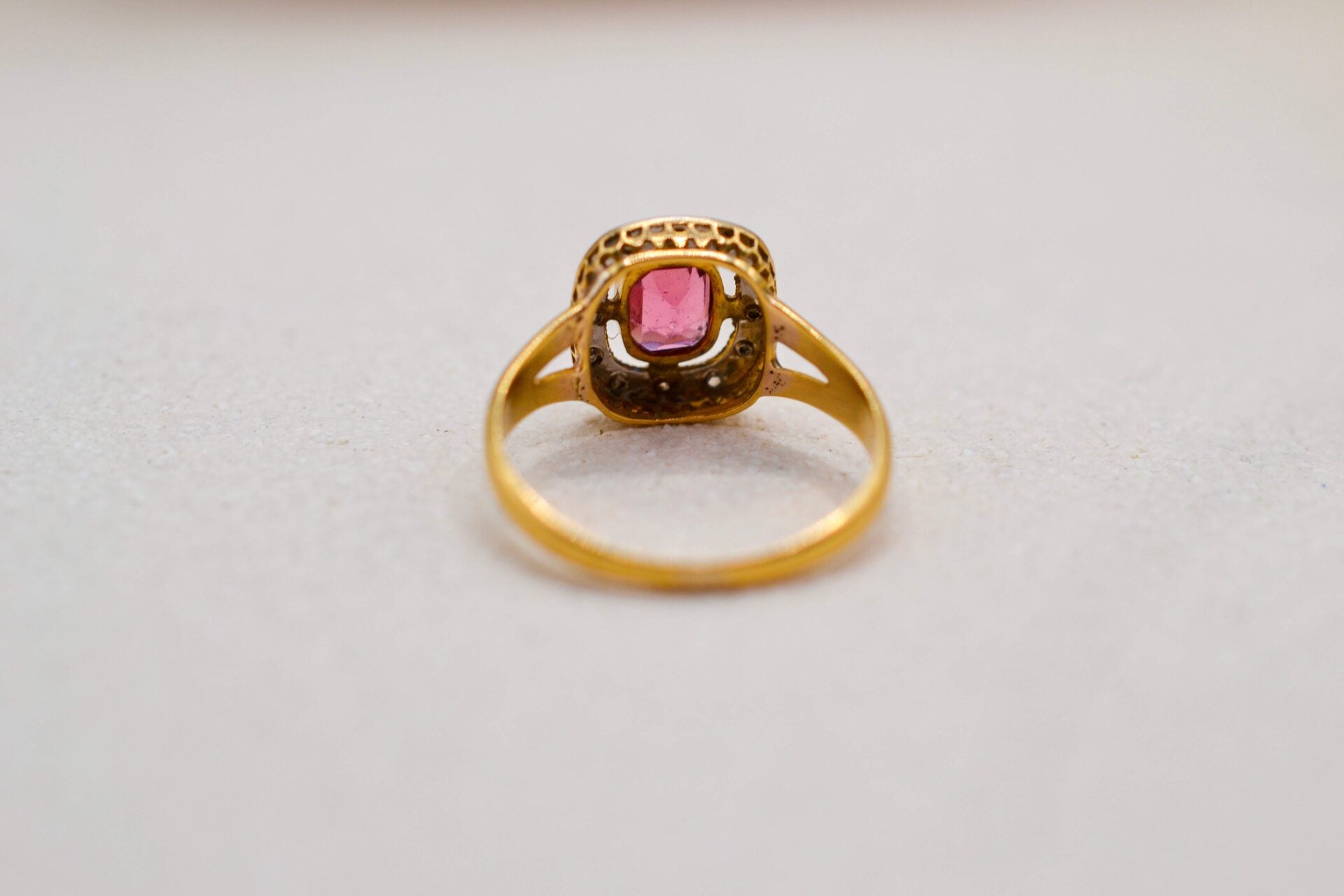 Bague carrée Doublet Grenat Verre