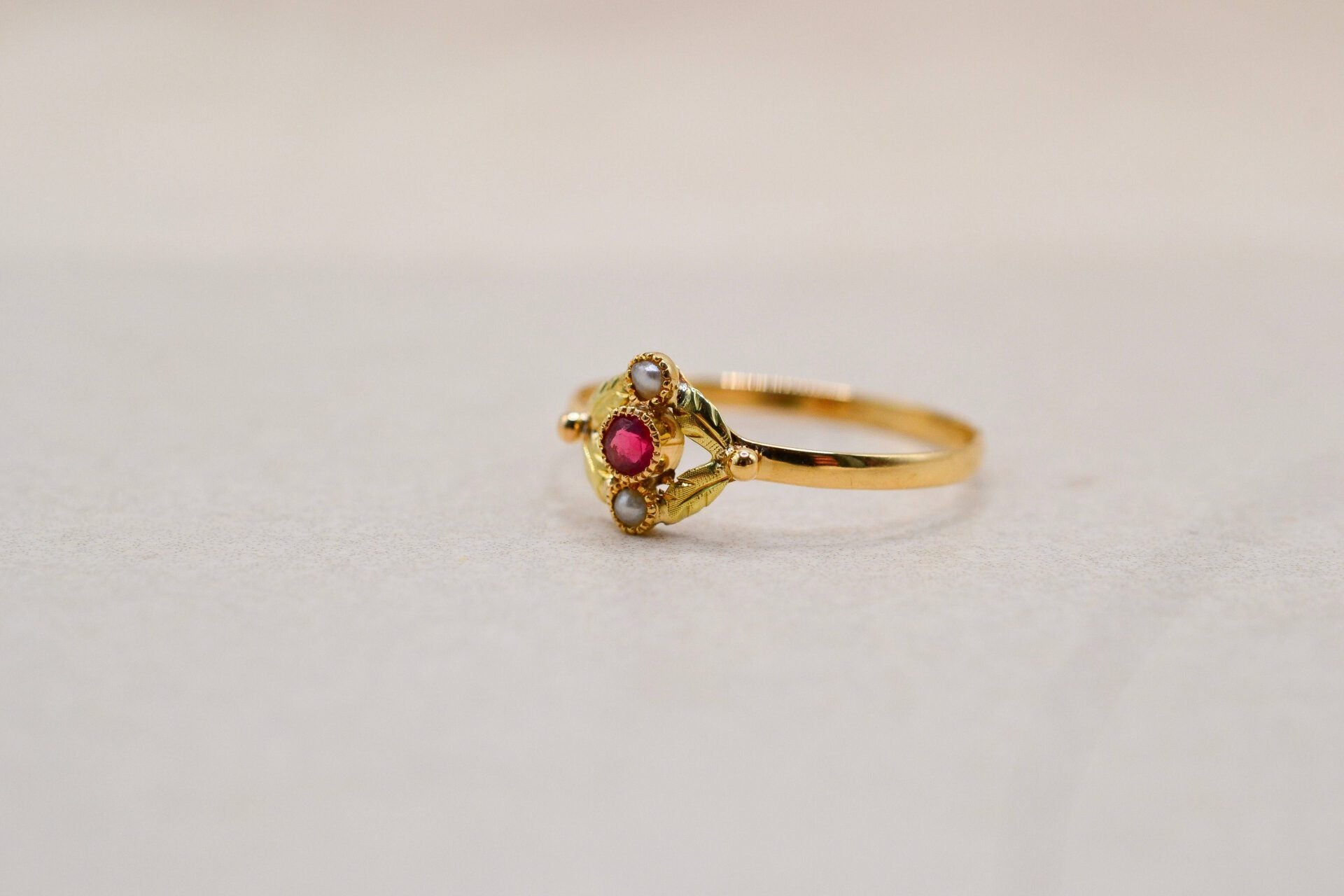 Bague Art Nouveau Rubis Perles