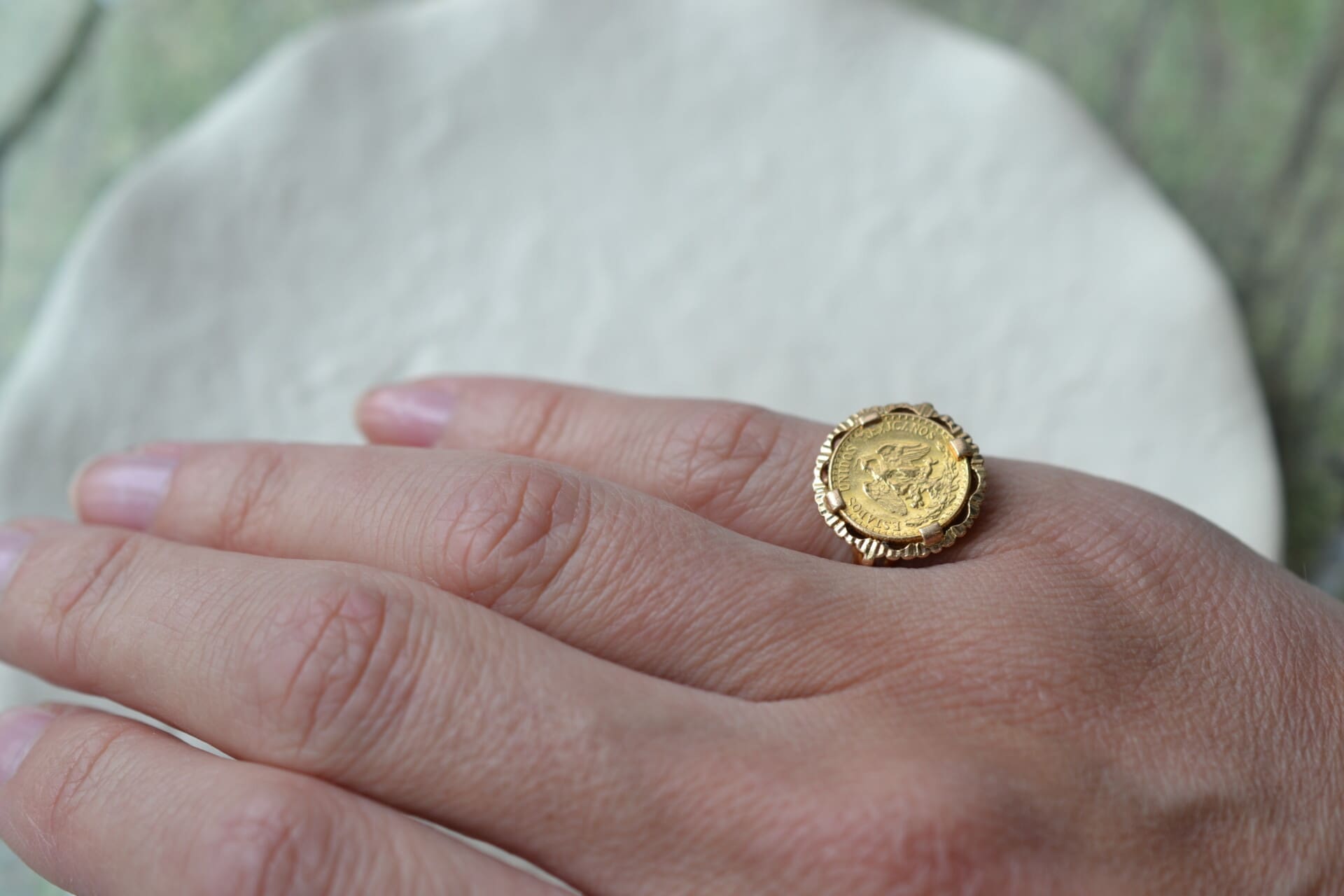 Bague dos pesos Mexique décor cannelé