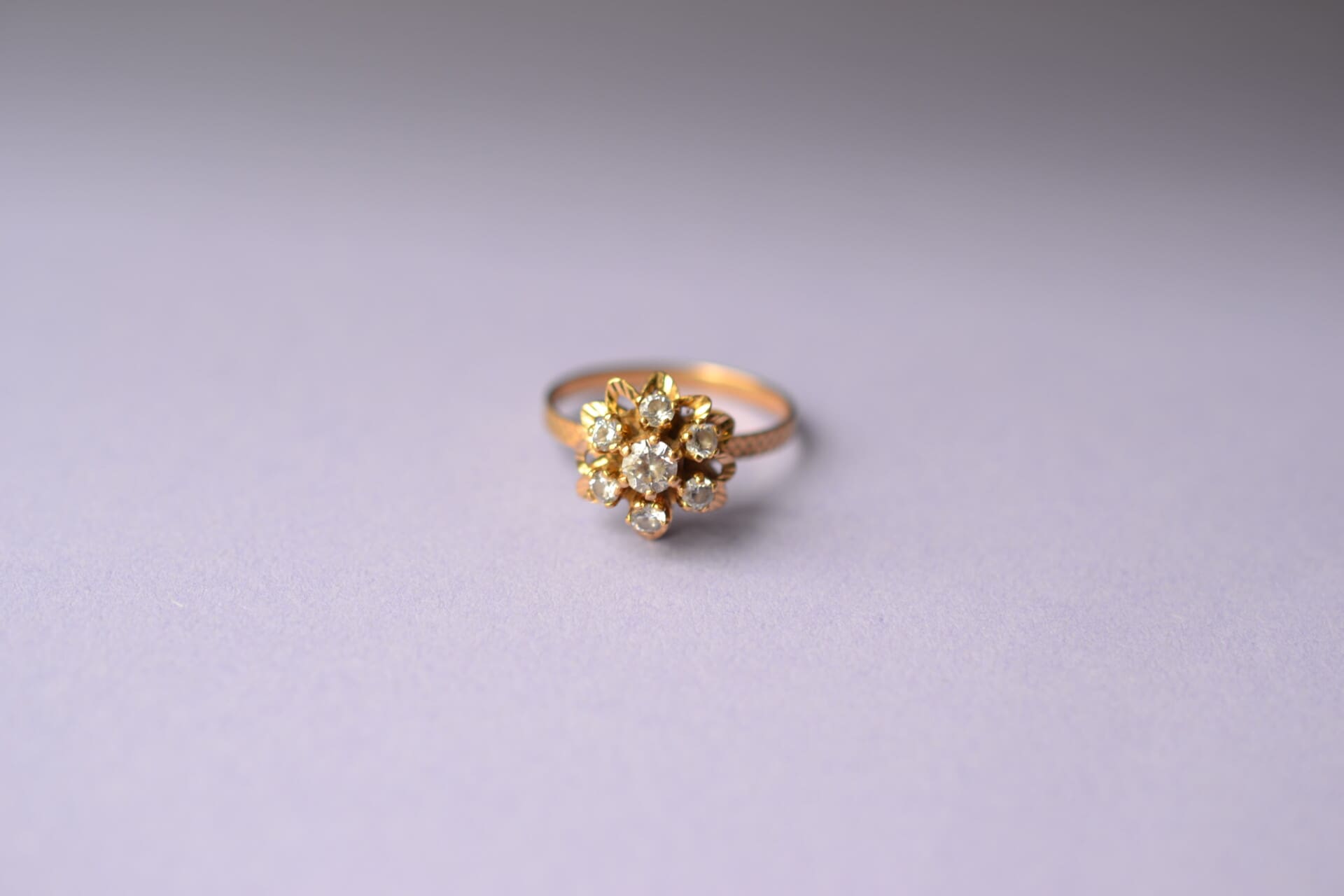 Bague Fleur anneau ciselé