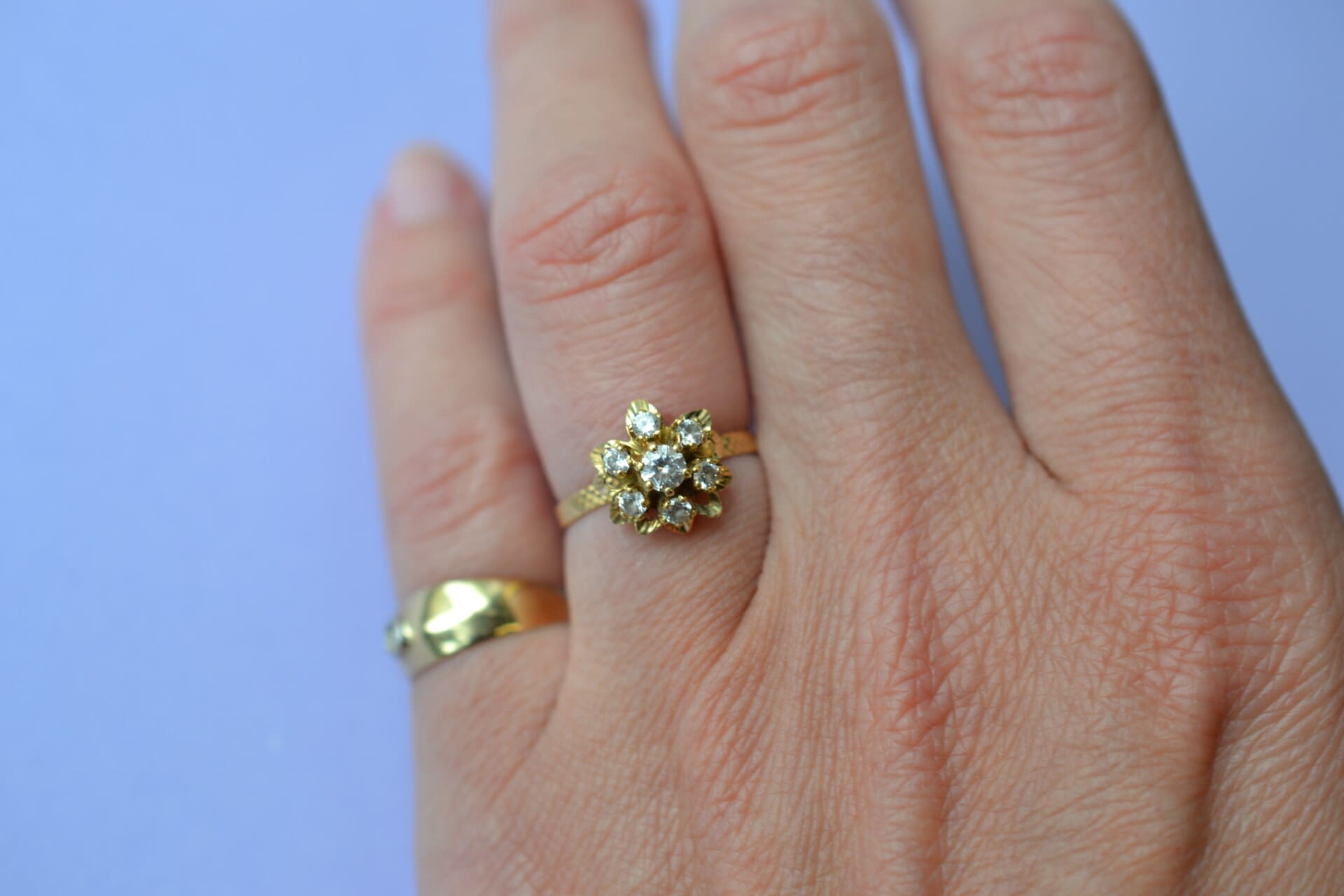 Bague Fleur anneau ciselé