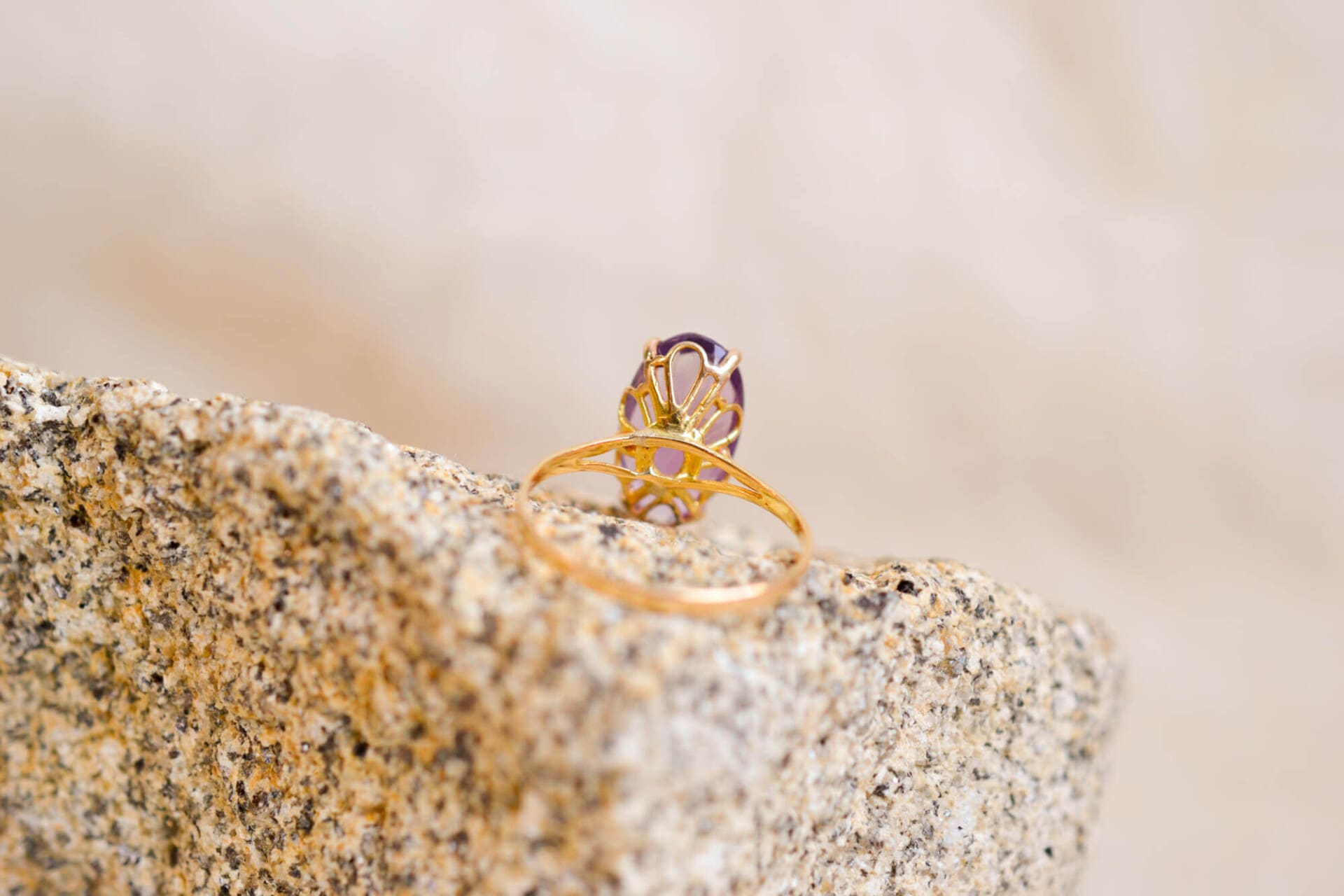 Bague Améthyste monture fleur