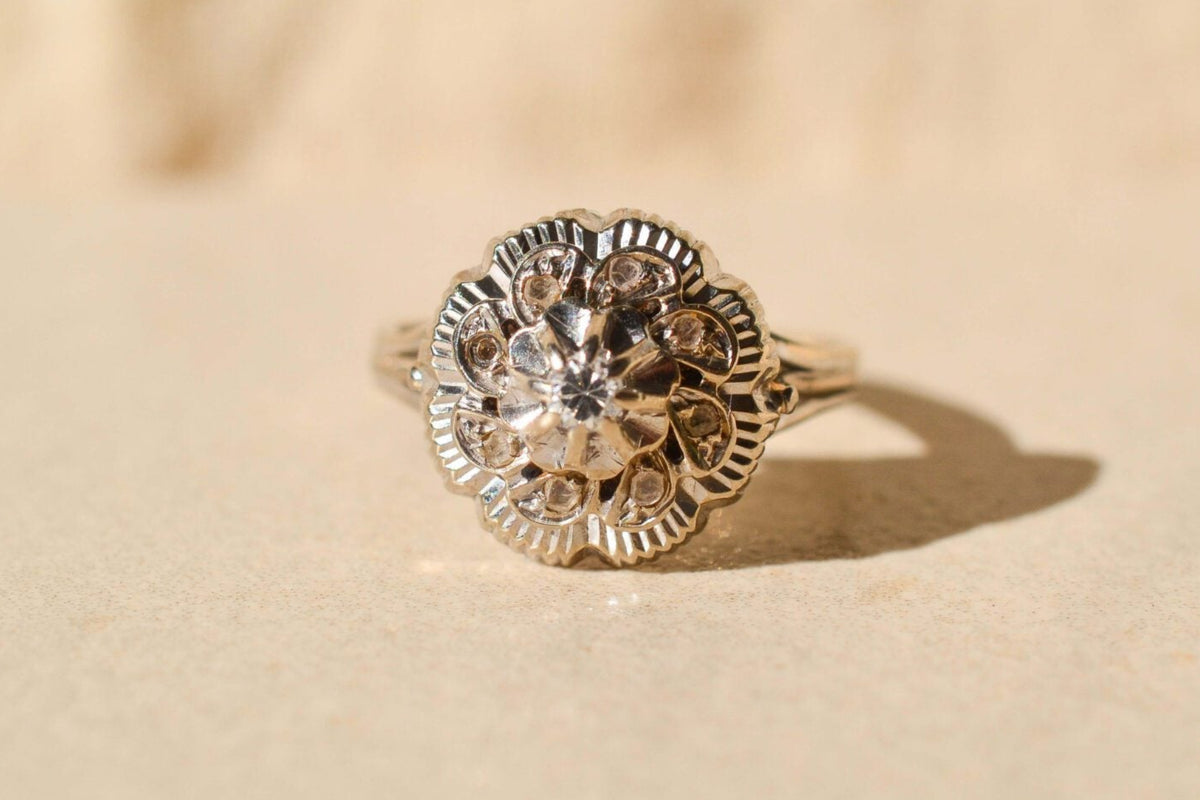 Bague fleur Diamants Or blanc