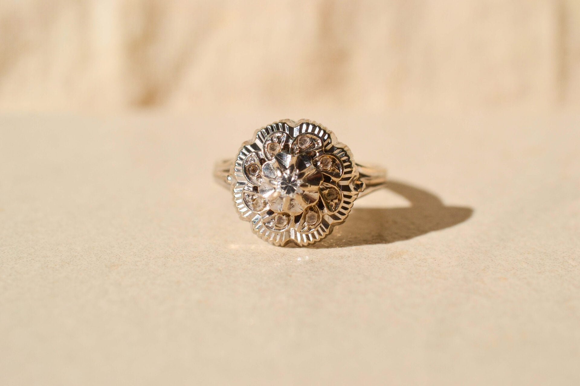 Bague fleur Diamants Or blanc