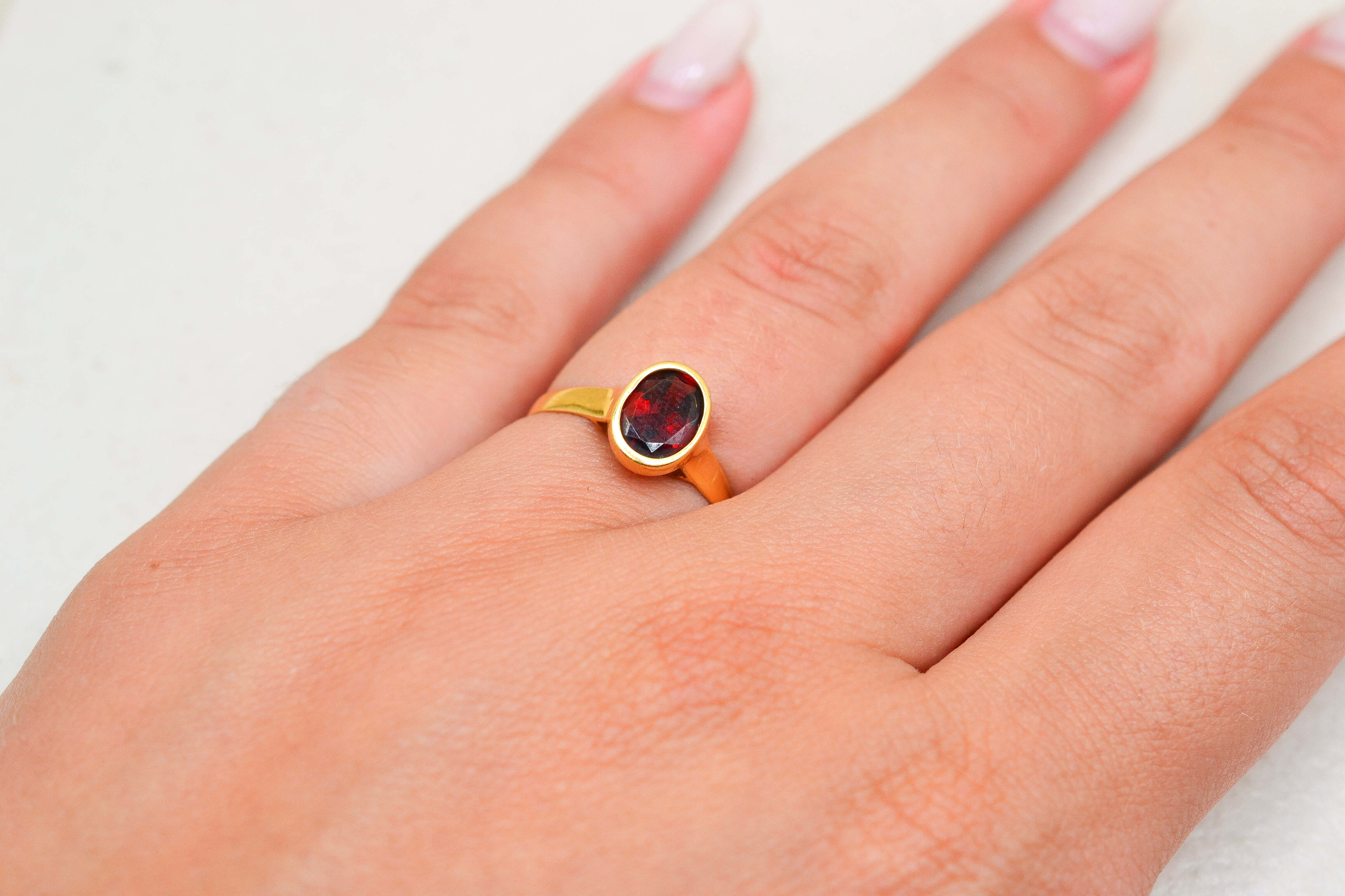 Bague ovale Grenat