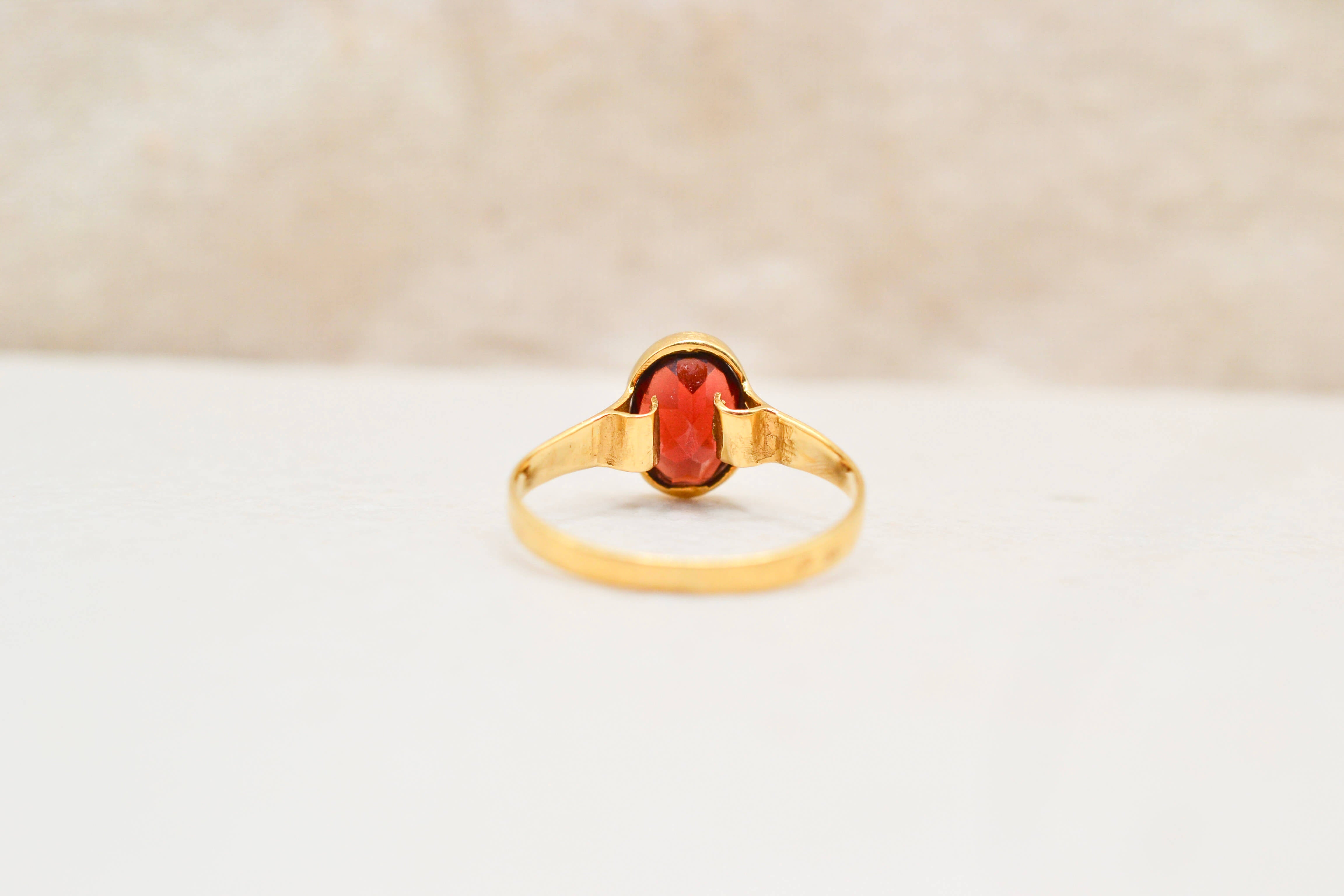 Bague ovale Grenat