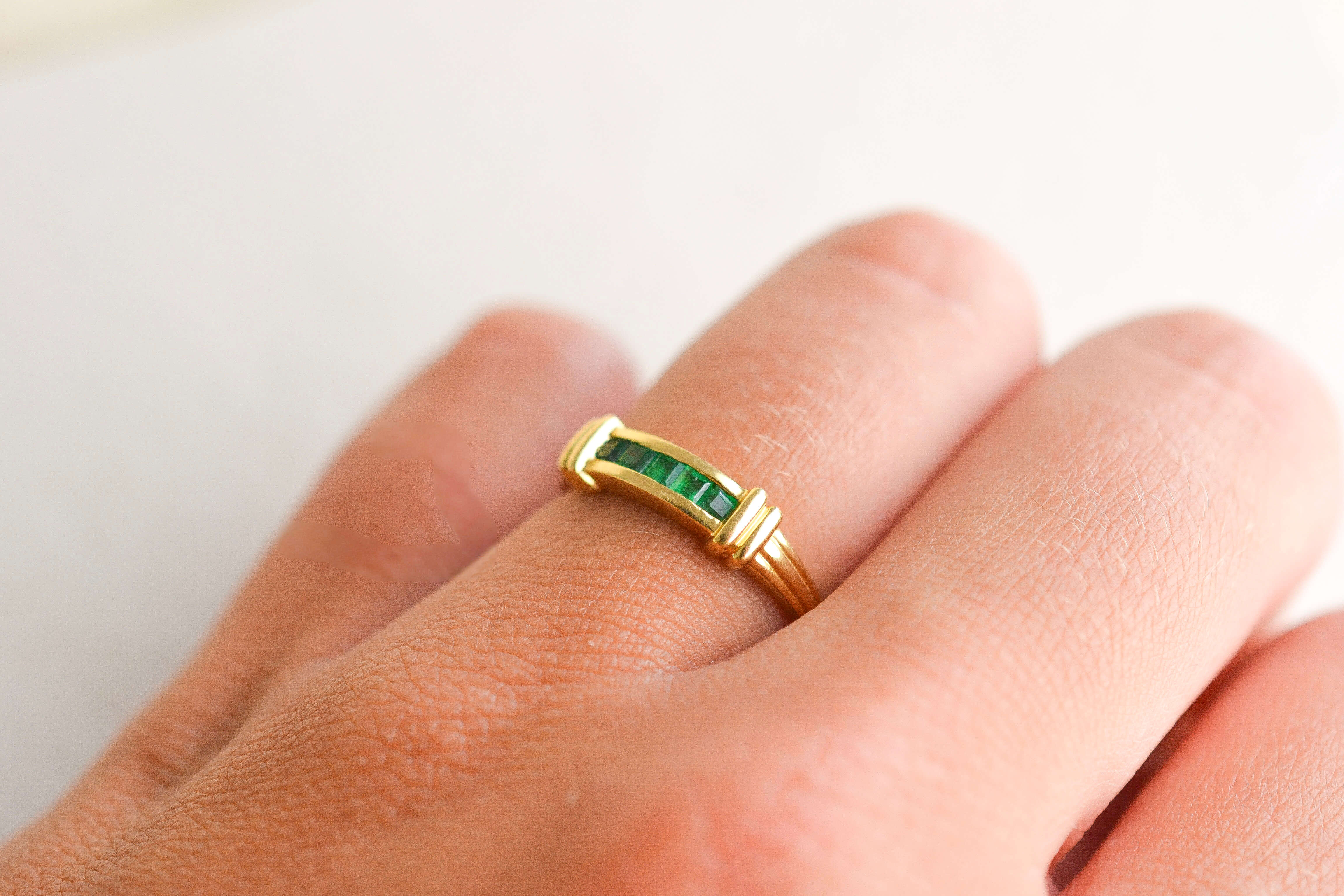 Bague jarretière Emeraude
