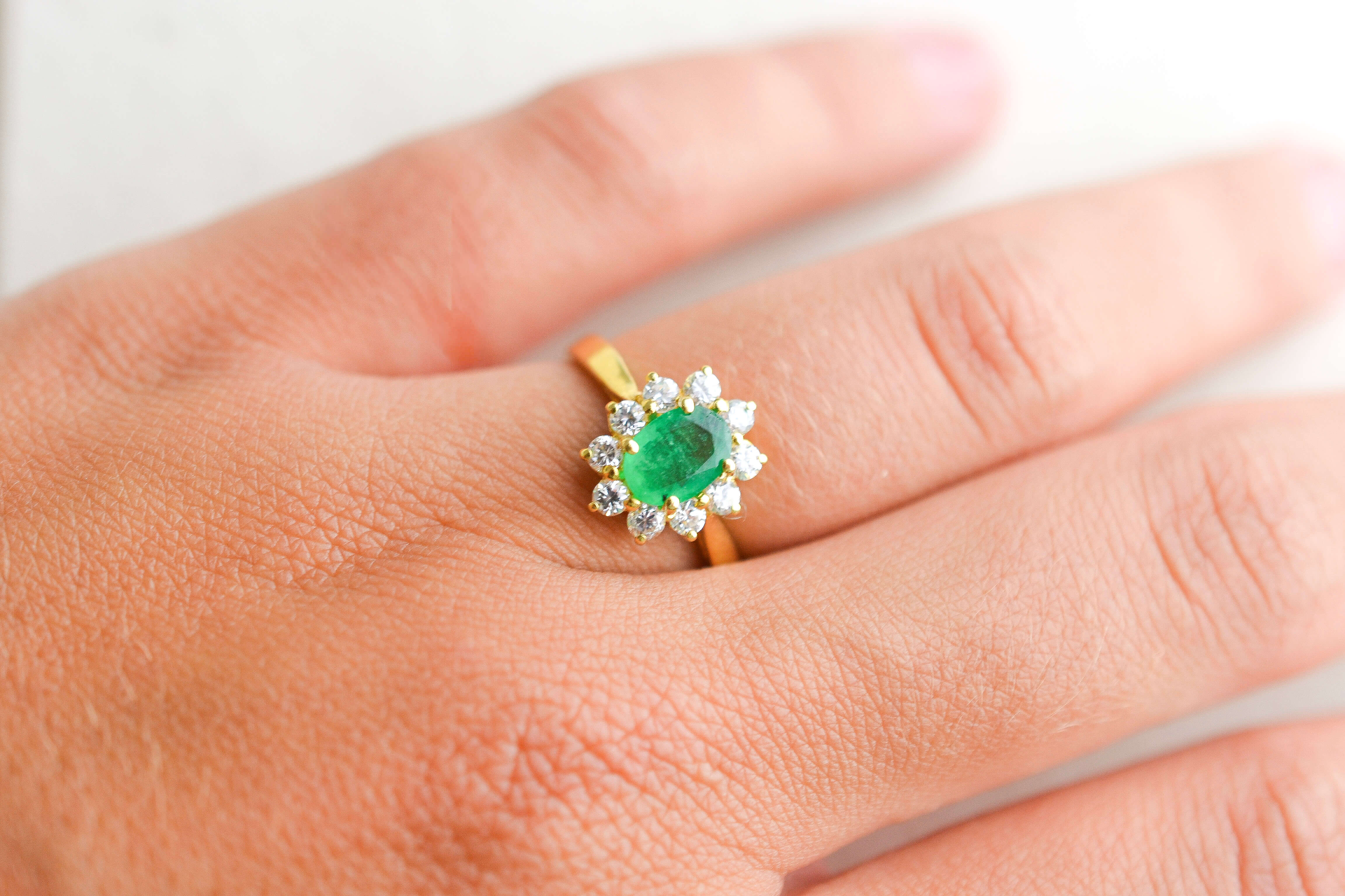 Bague marguerite Emeraude & Oxydes