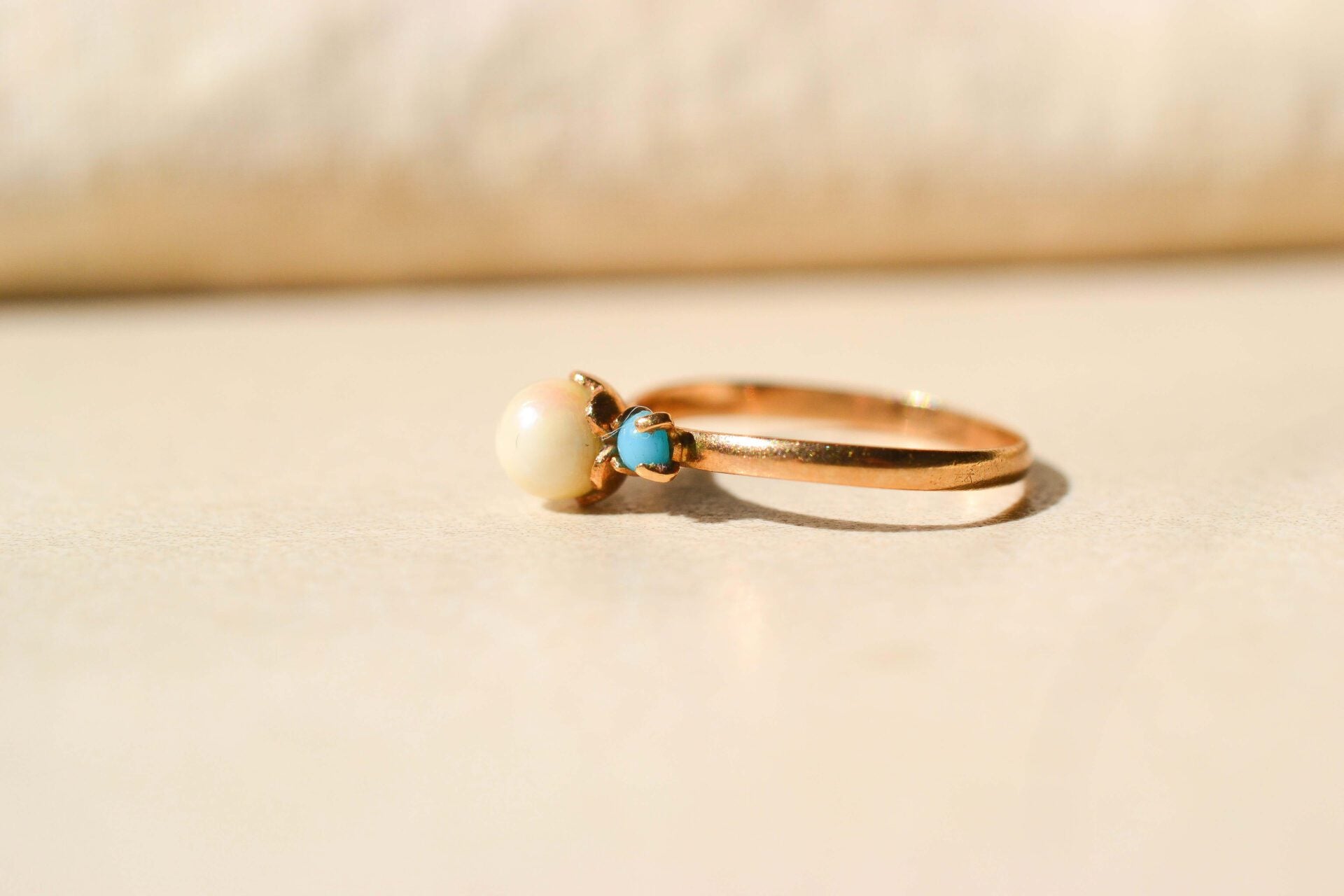 Bague Perle et pierres turquoises