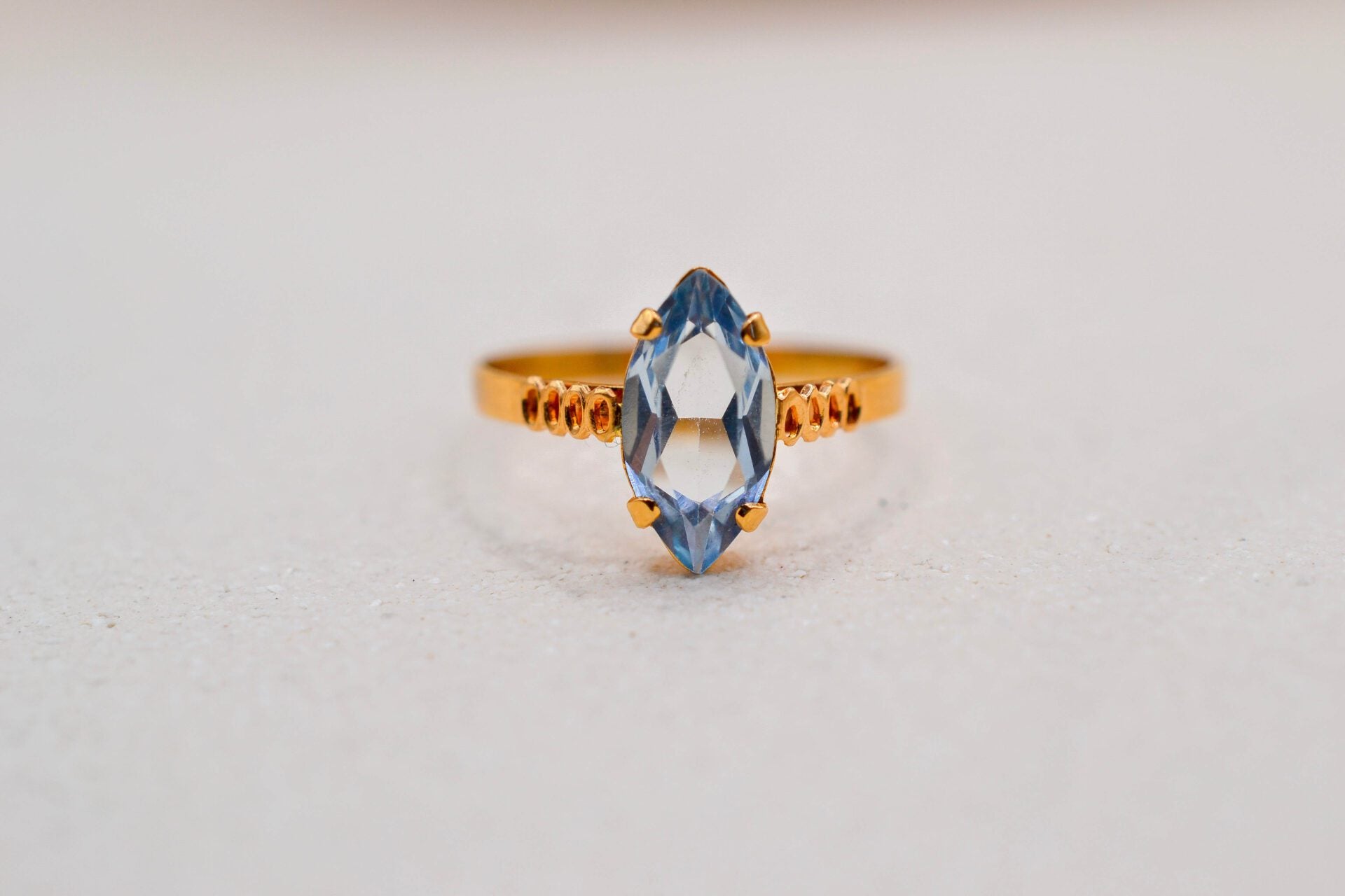 Bague navette Spinelle Verneuil