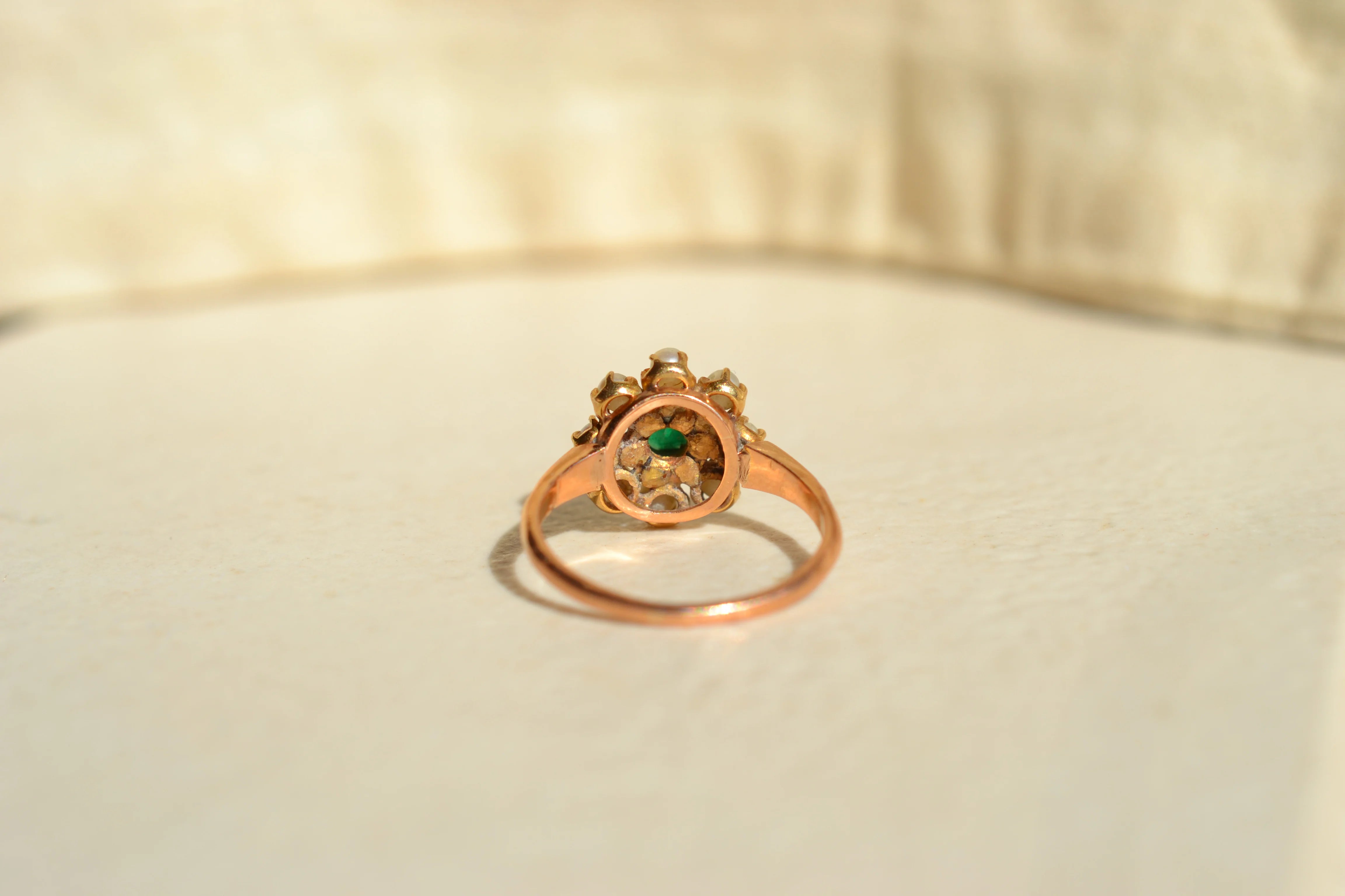 Bague Fleur Émeraude & Perles