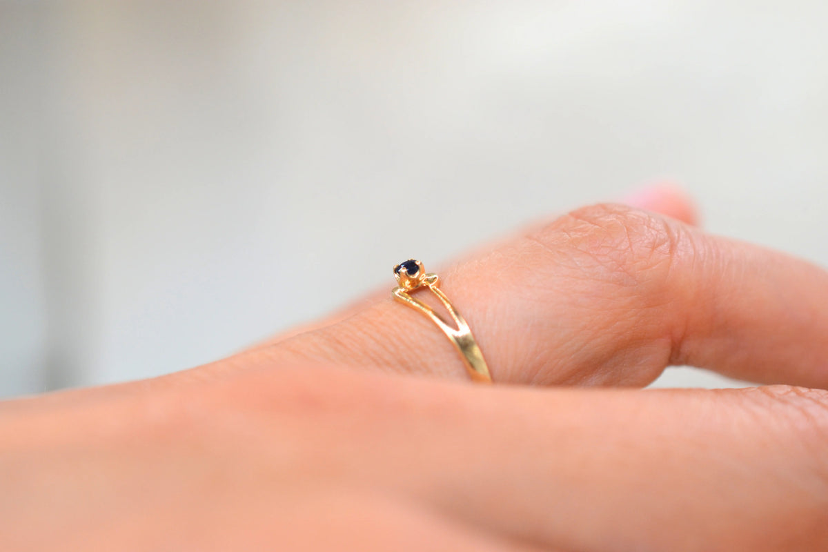 Bague Saphir fine ajouree