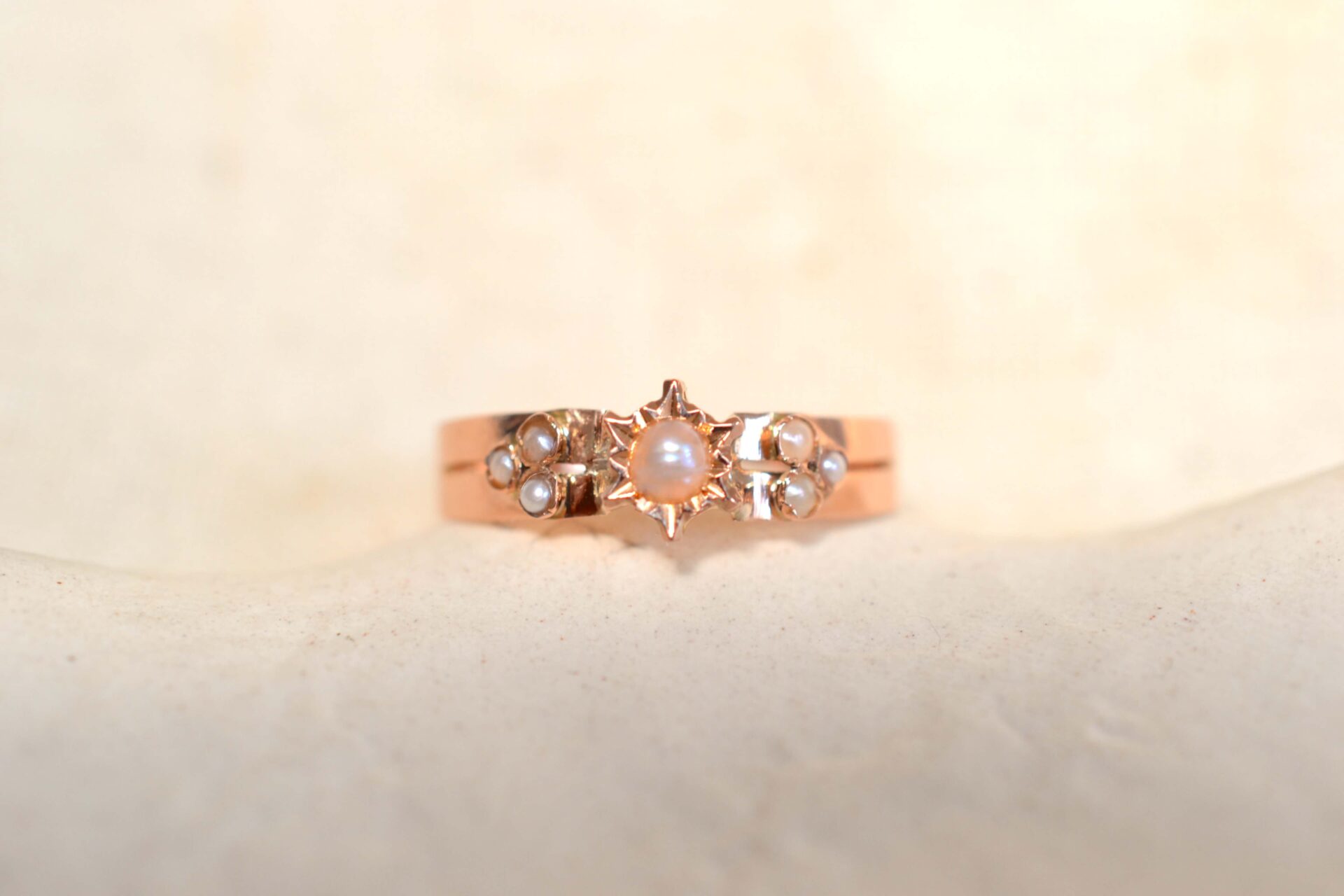 Bague Art Nouveau soleil Perles