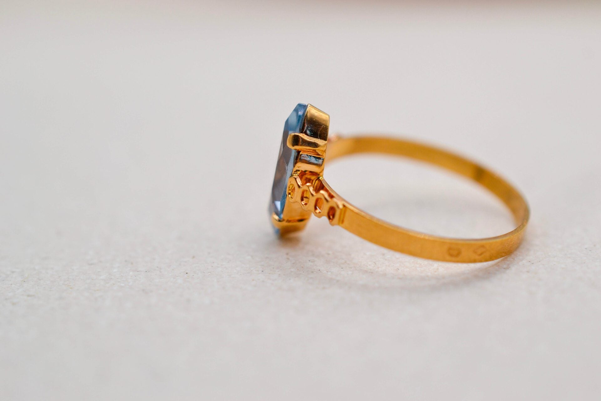 Bague navette Spinelle Verneuil
