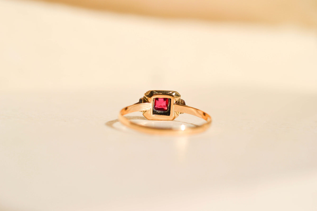 Bague Art Déco Verre rouge