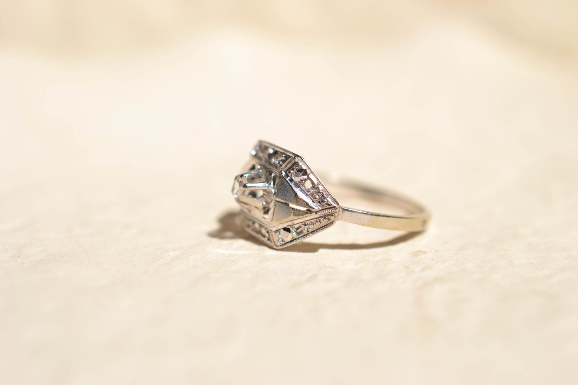 Bague Art Déco éclats de Diamants et Oxyde