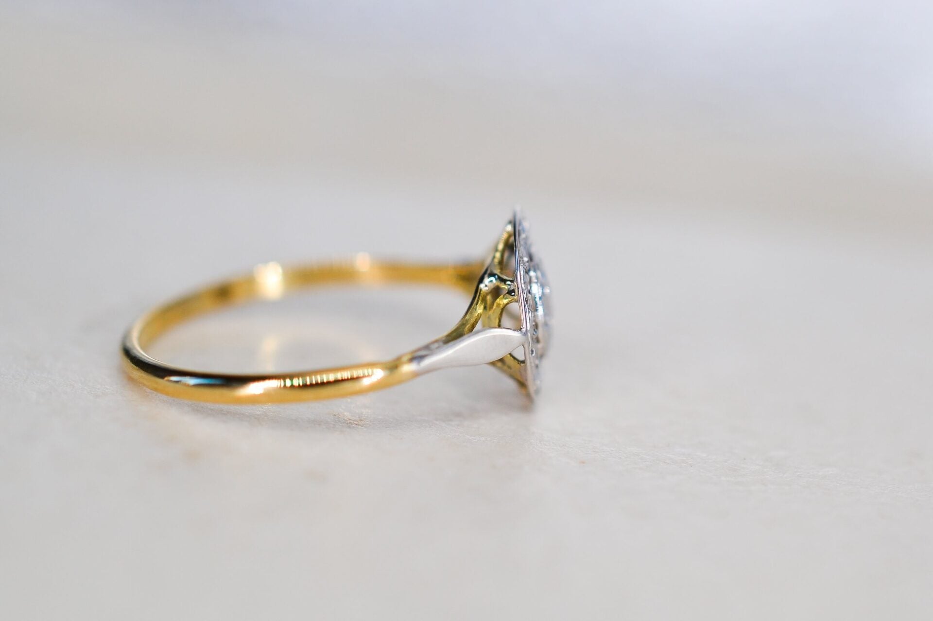 Bague Art Déco circulaire 2 Ors