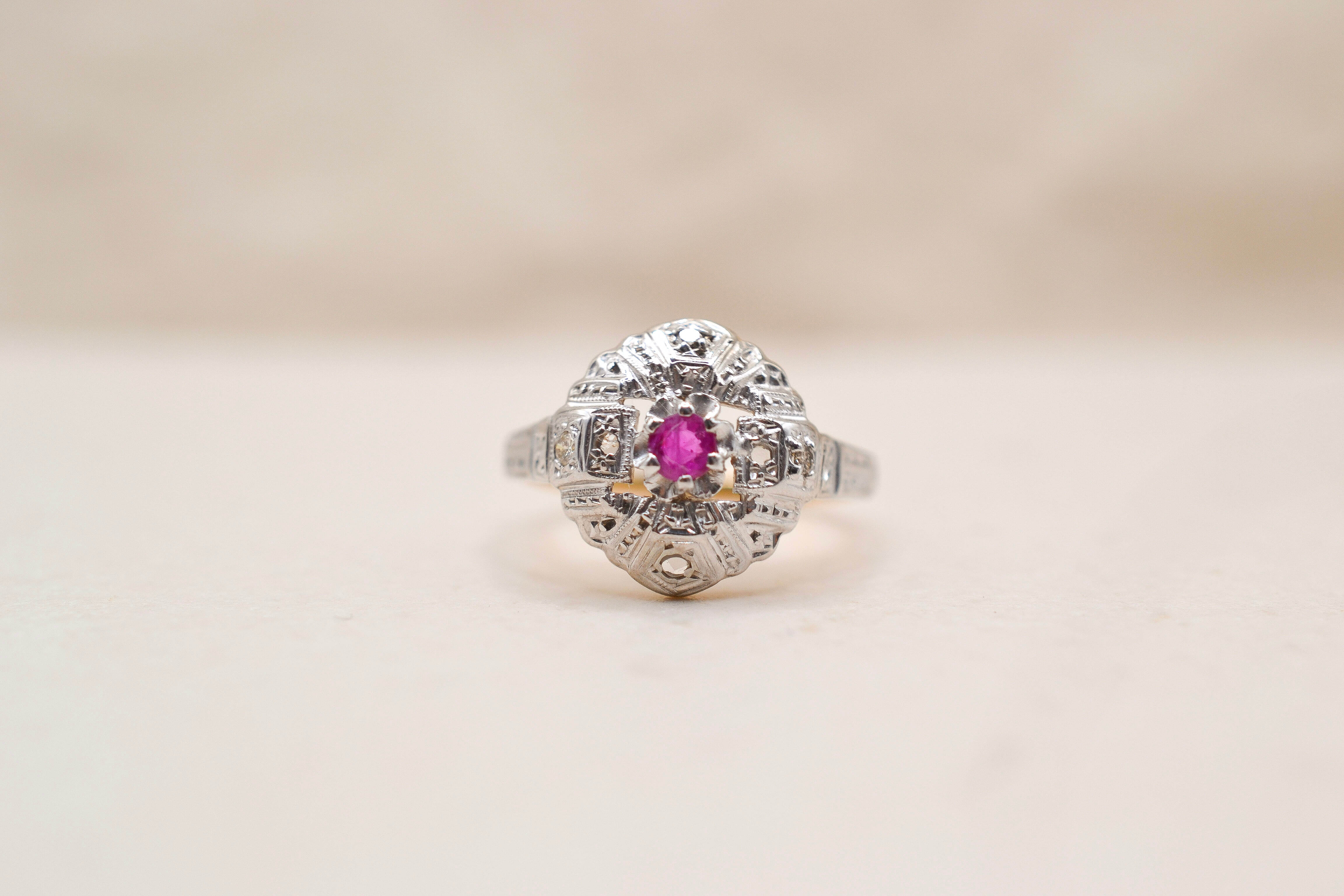 Bague époque Art Déco Rubis Diamants